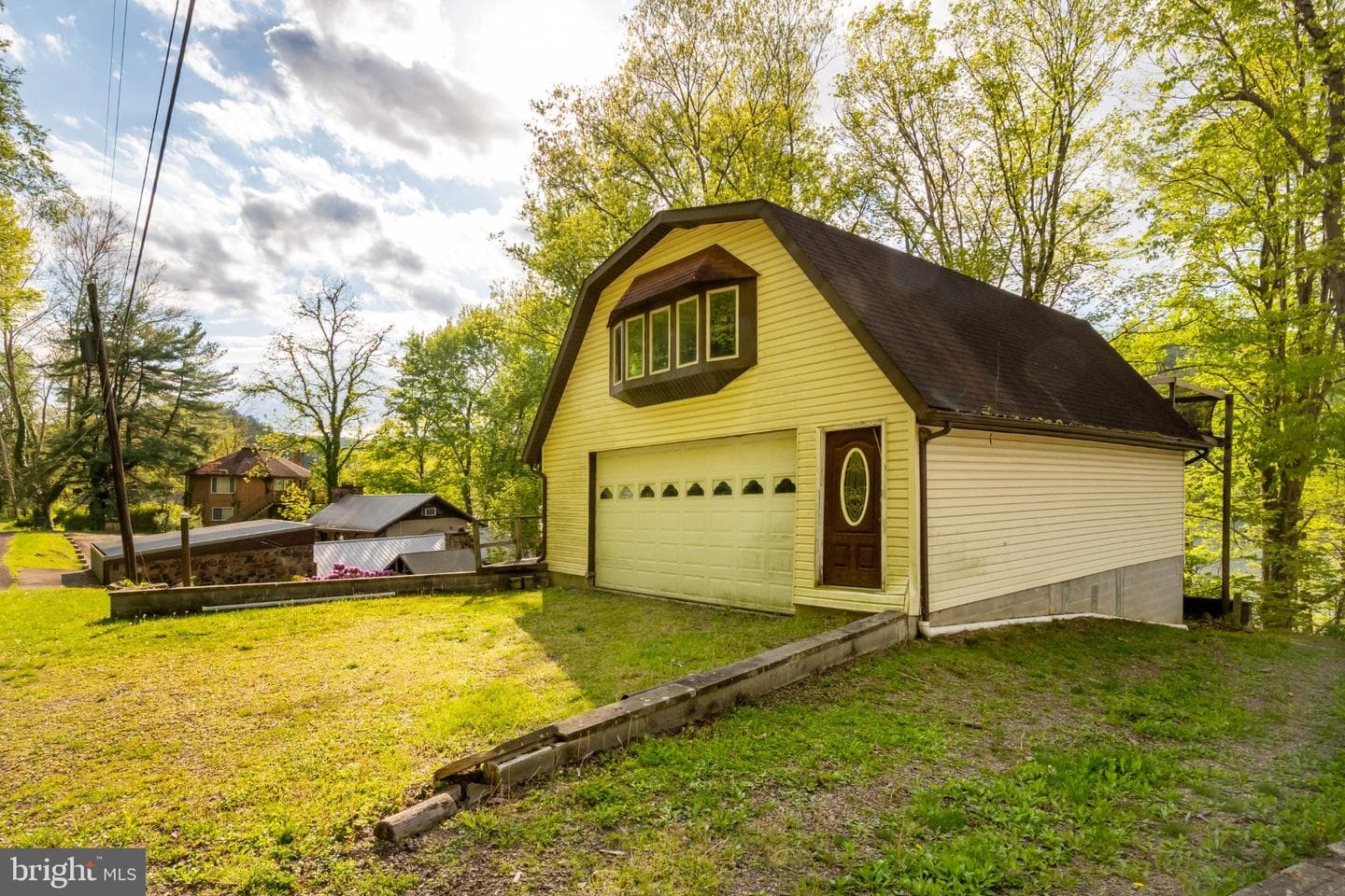 750 Lake Side Road photo 19