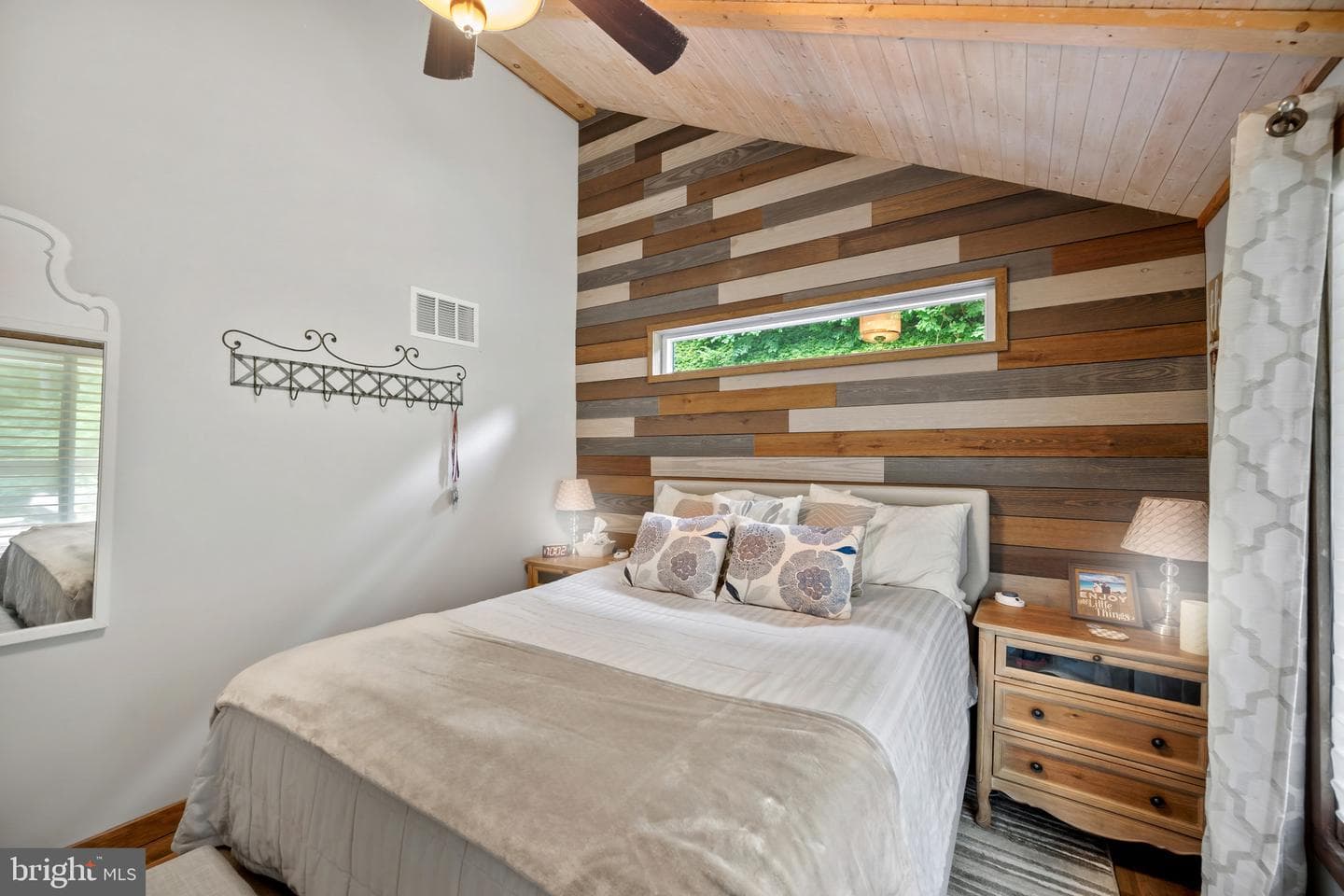 112 Scenic View Dr photo 16