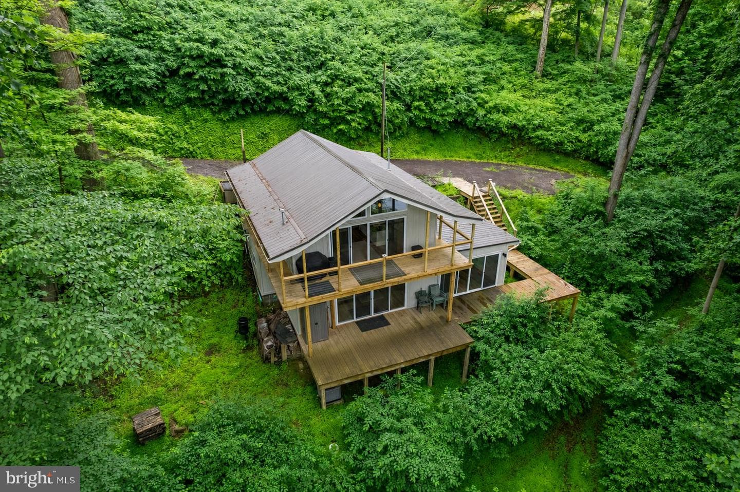 112 Scenic View Dr photo 3