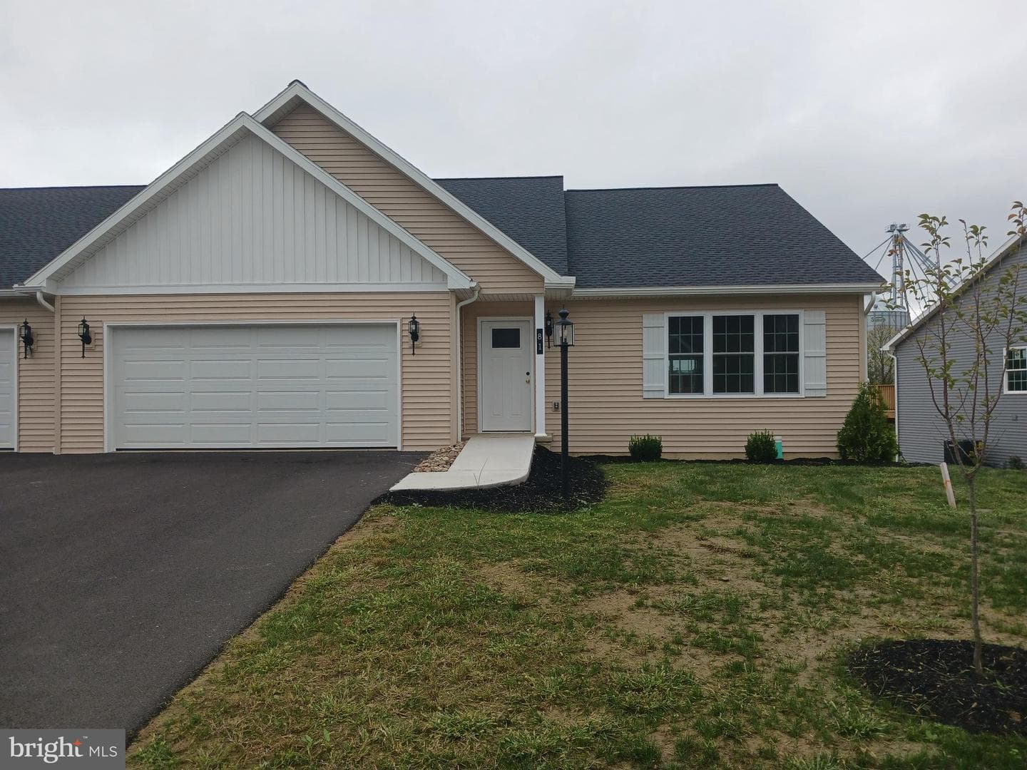 81 St Andrews Way, Selinsgrove