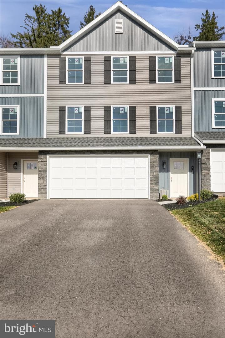 88 Limerick Ln, Selinsgrove