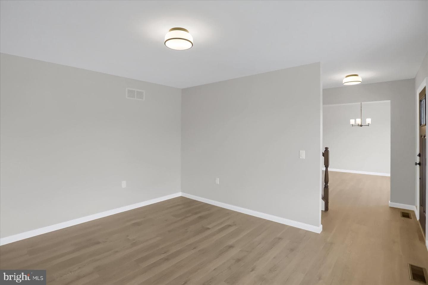 594 Augusta Drive photo 5