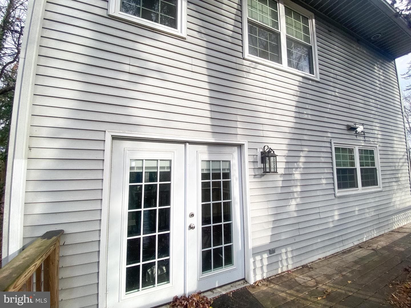 8 Garden Circle photo 2