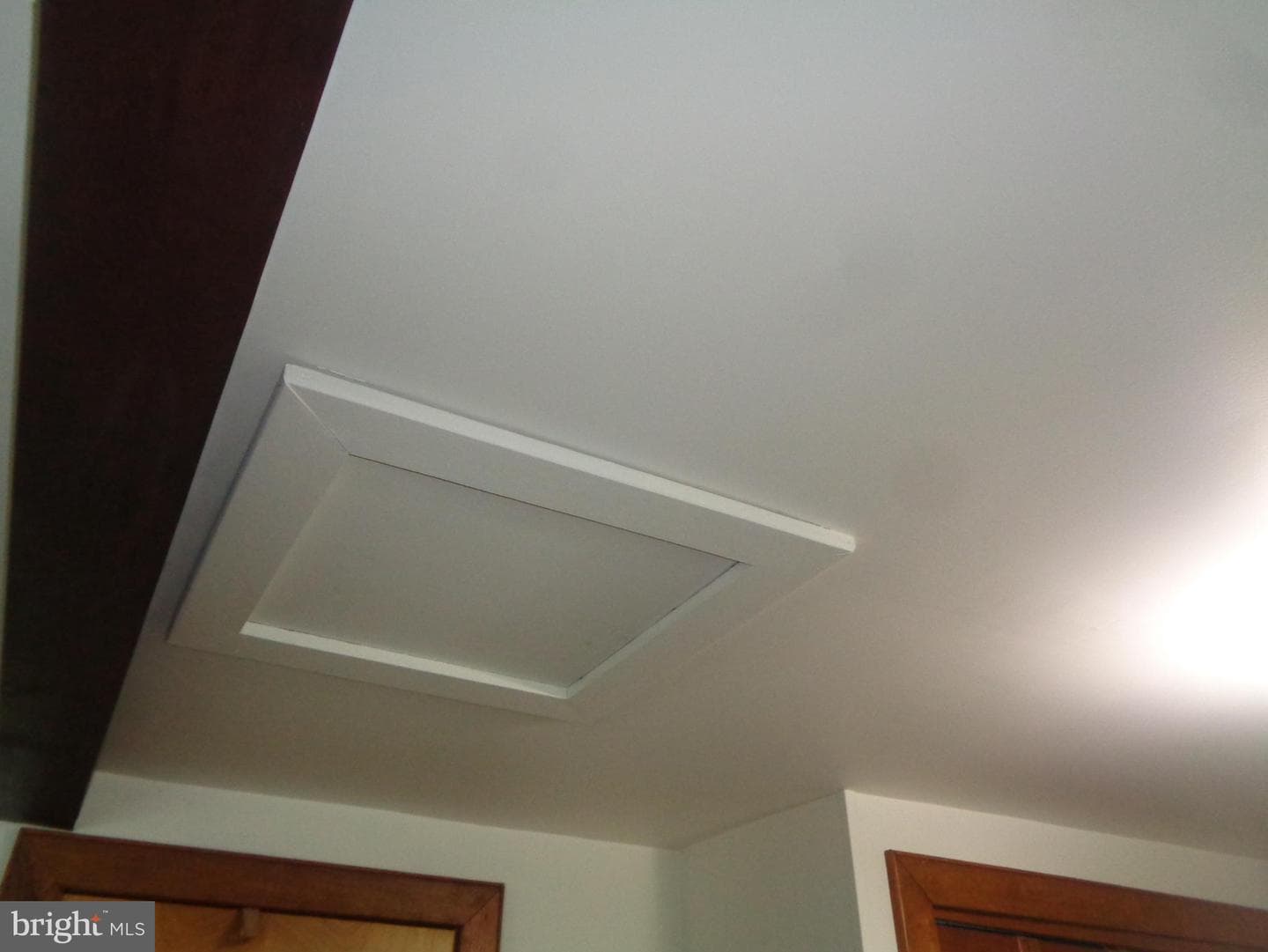 52 Brown Street N photo 13