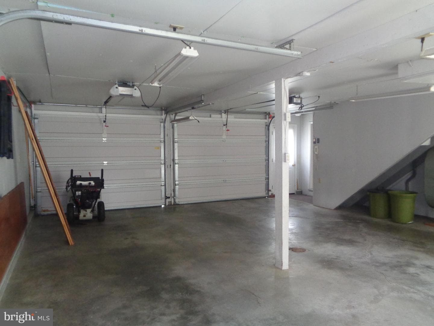 52 Brown Street N photo 22