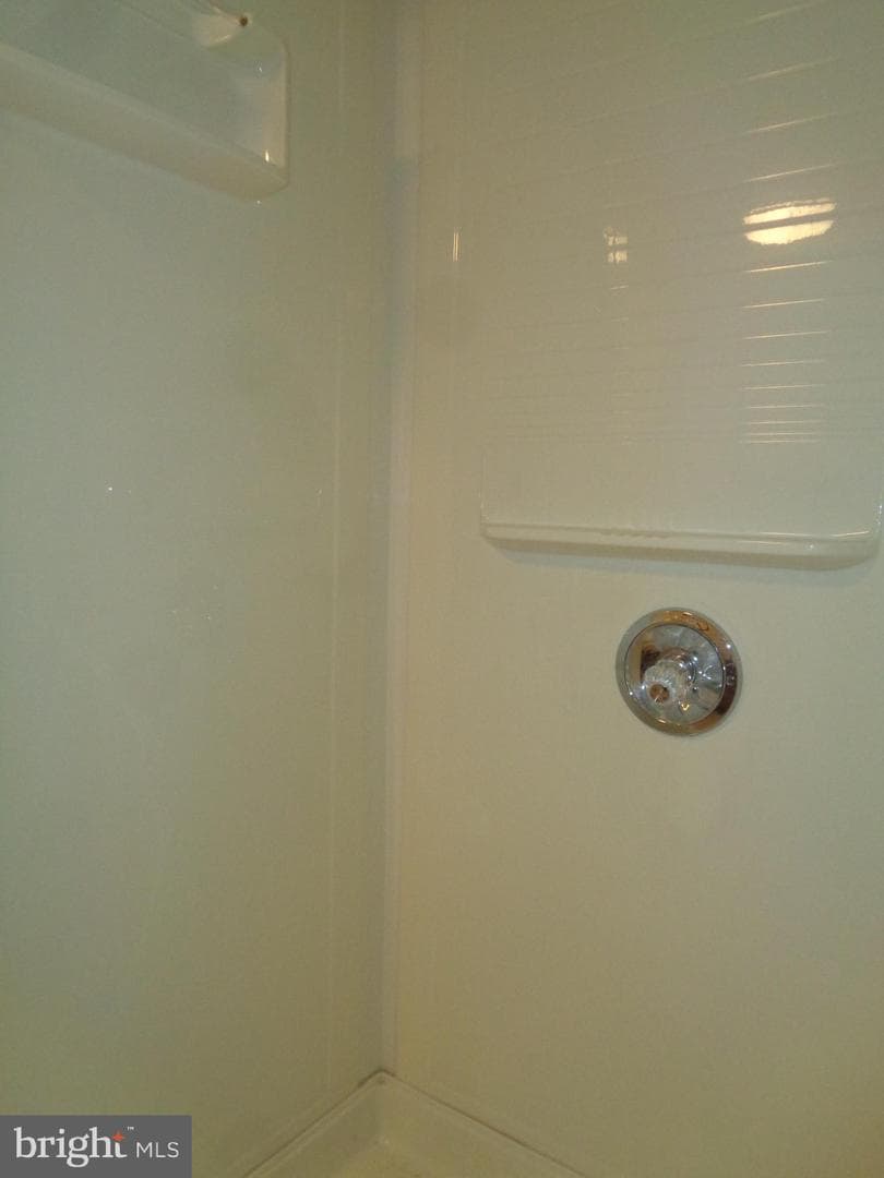52 Brown Street N photo 28