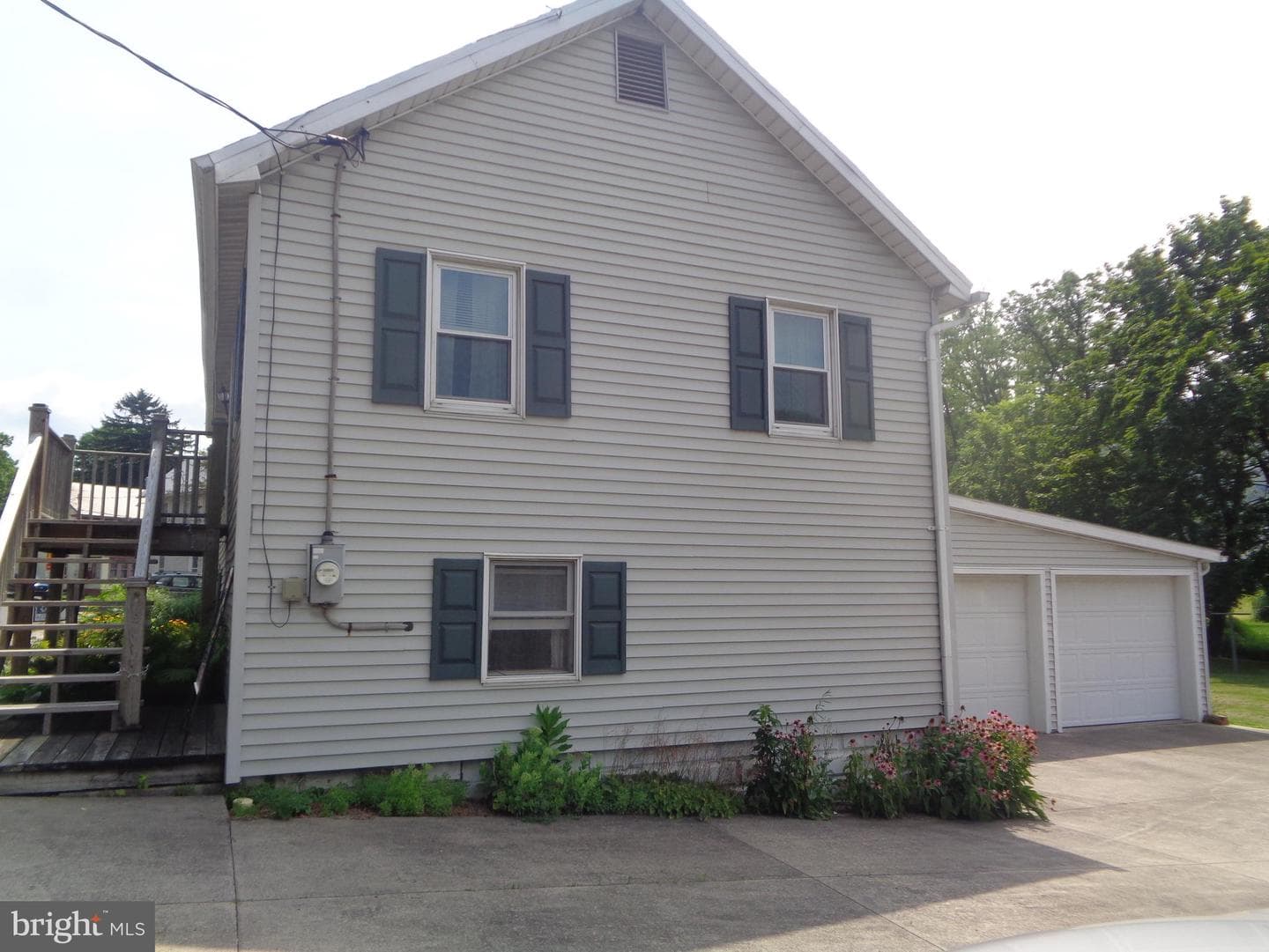 52 Brown Street N photo 37