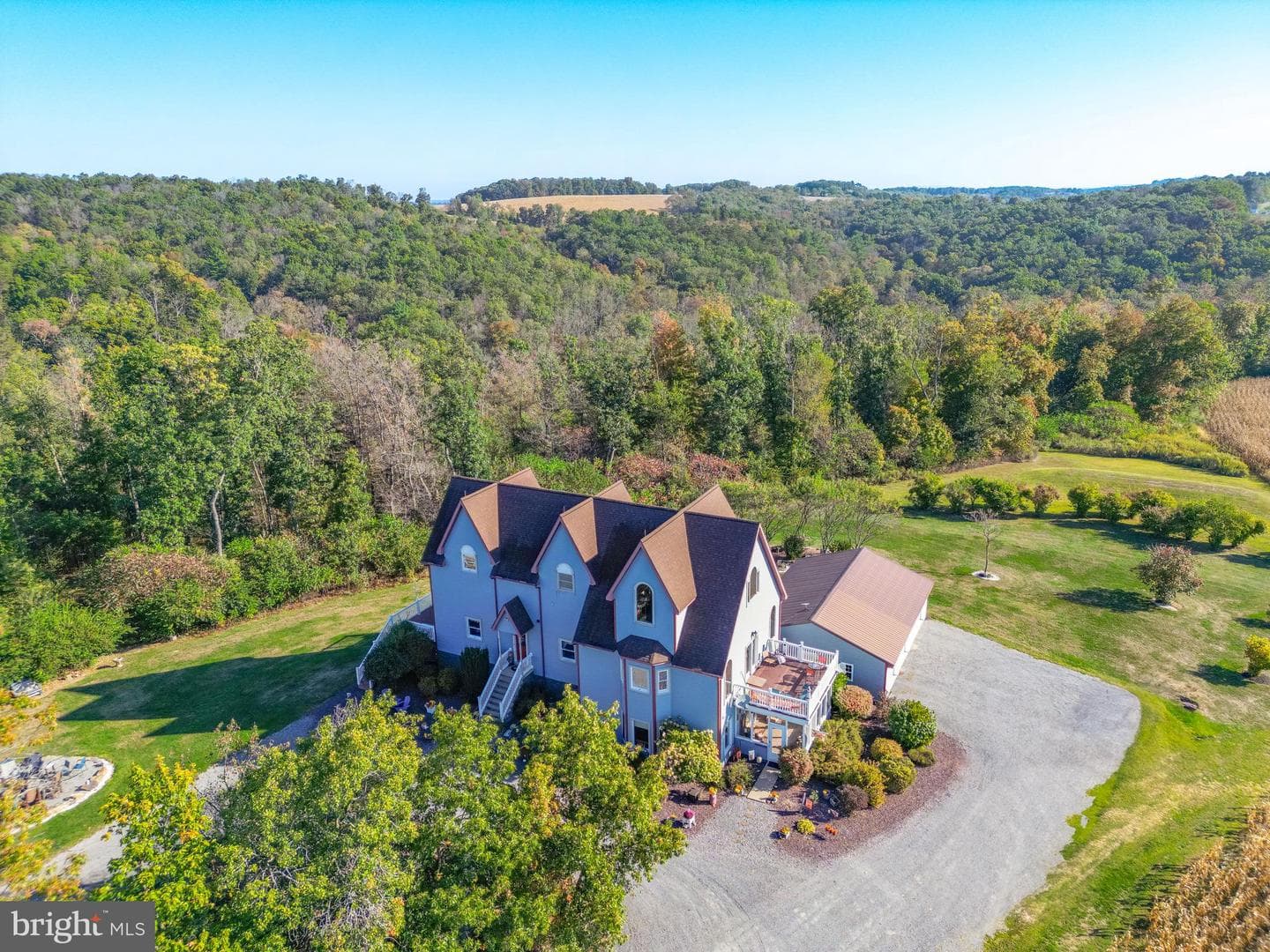 139 Rainbow Drive photo 1