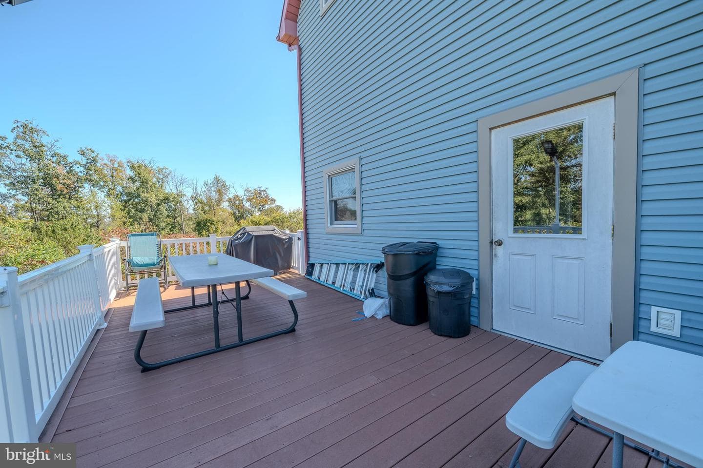 139 Rainbow Drive photo 11