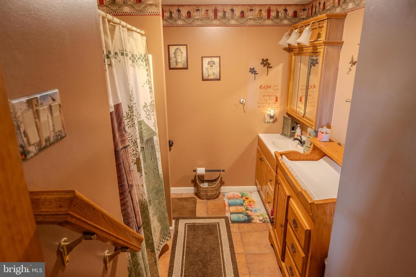 139 Rainbow Drive photo 18
