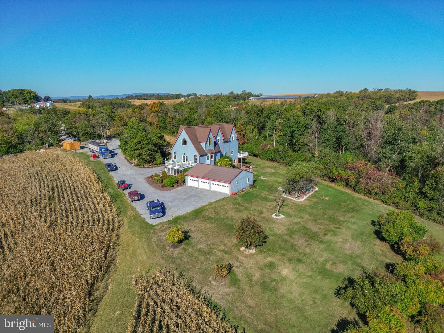 139 Rainbow Drive photo 3