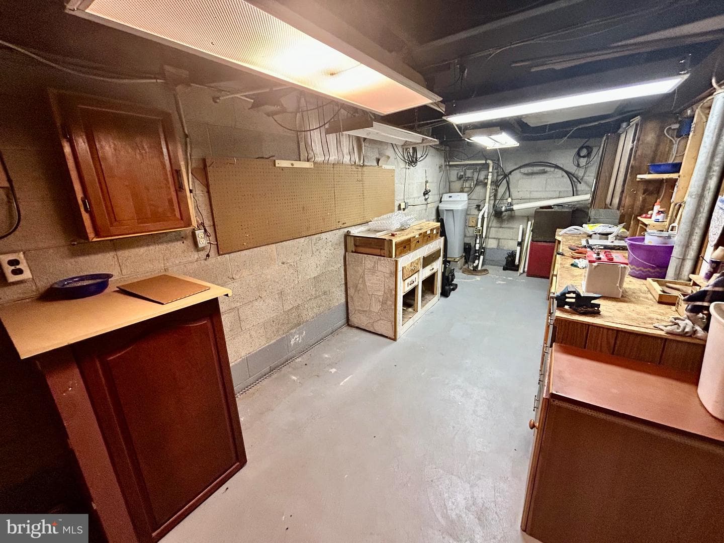 107 E Church Street photo 18