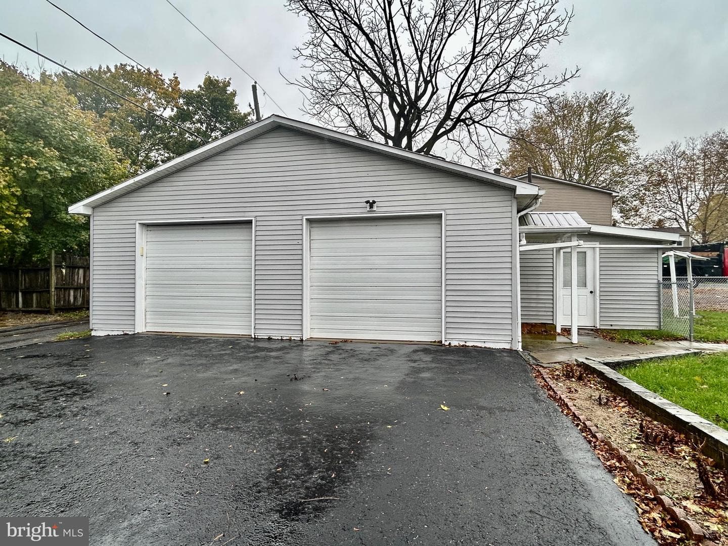 107 E Church Street photo 21