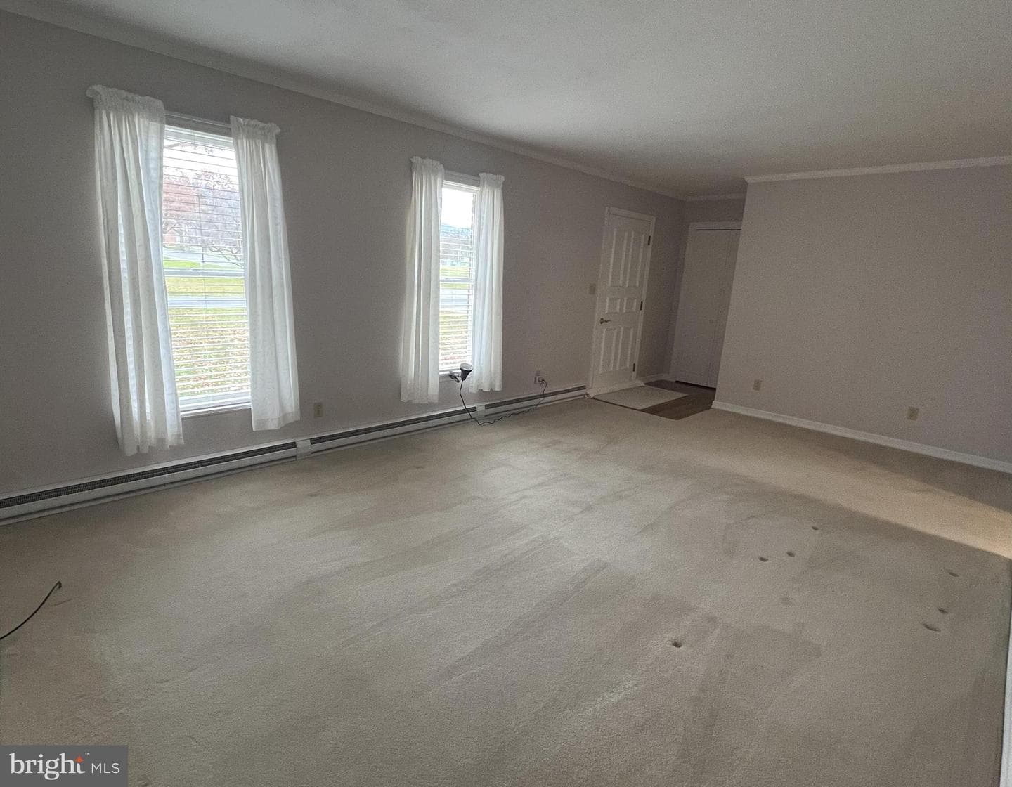 656 Snyder Avenue photo 14