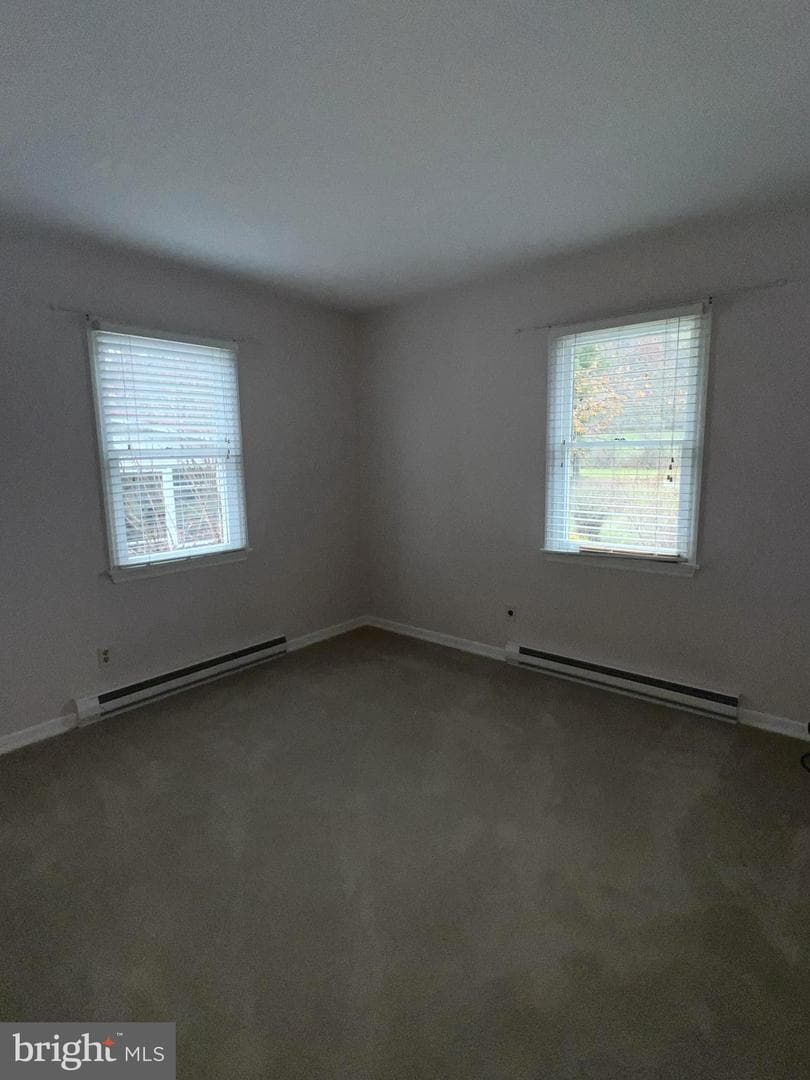 656 Snyder Avenue photo 22