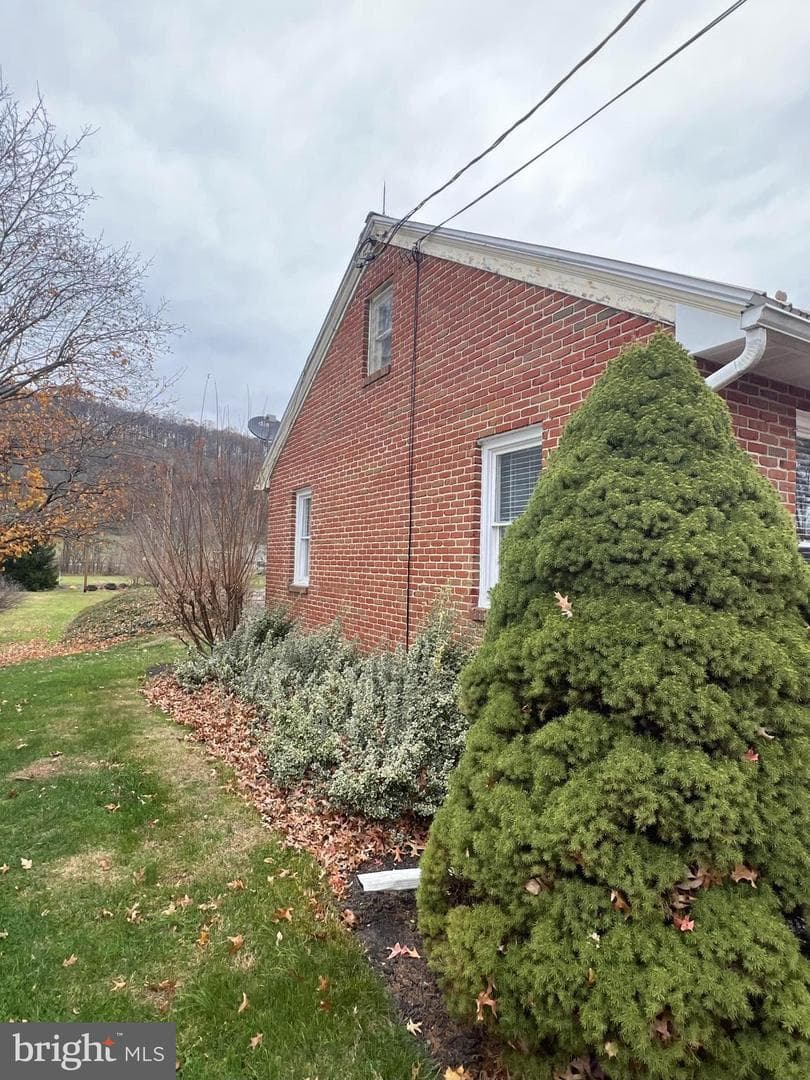 656 Snyder Avenue photo 34