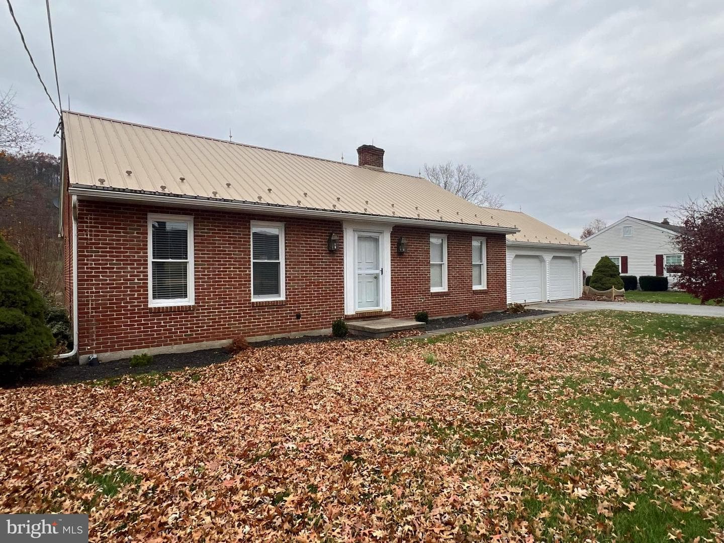 656 Snyder Avenue photo 35