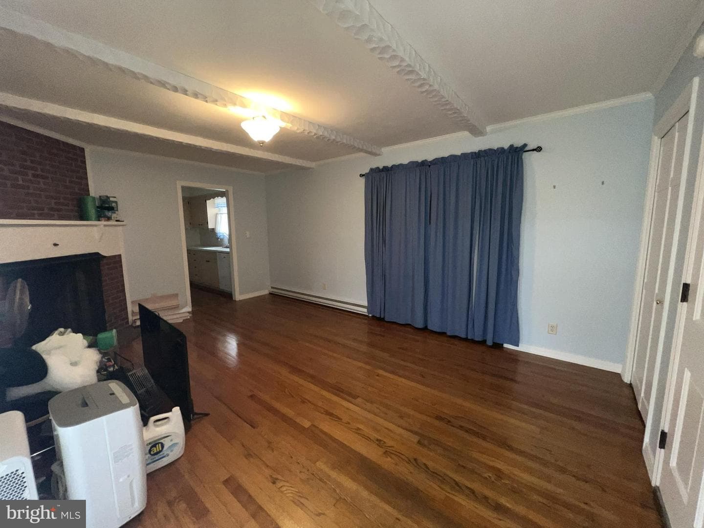 656 Snyder Avenue photo 6