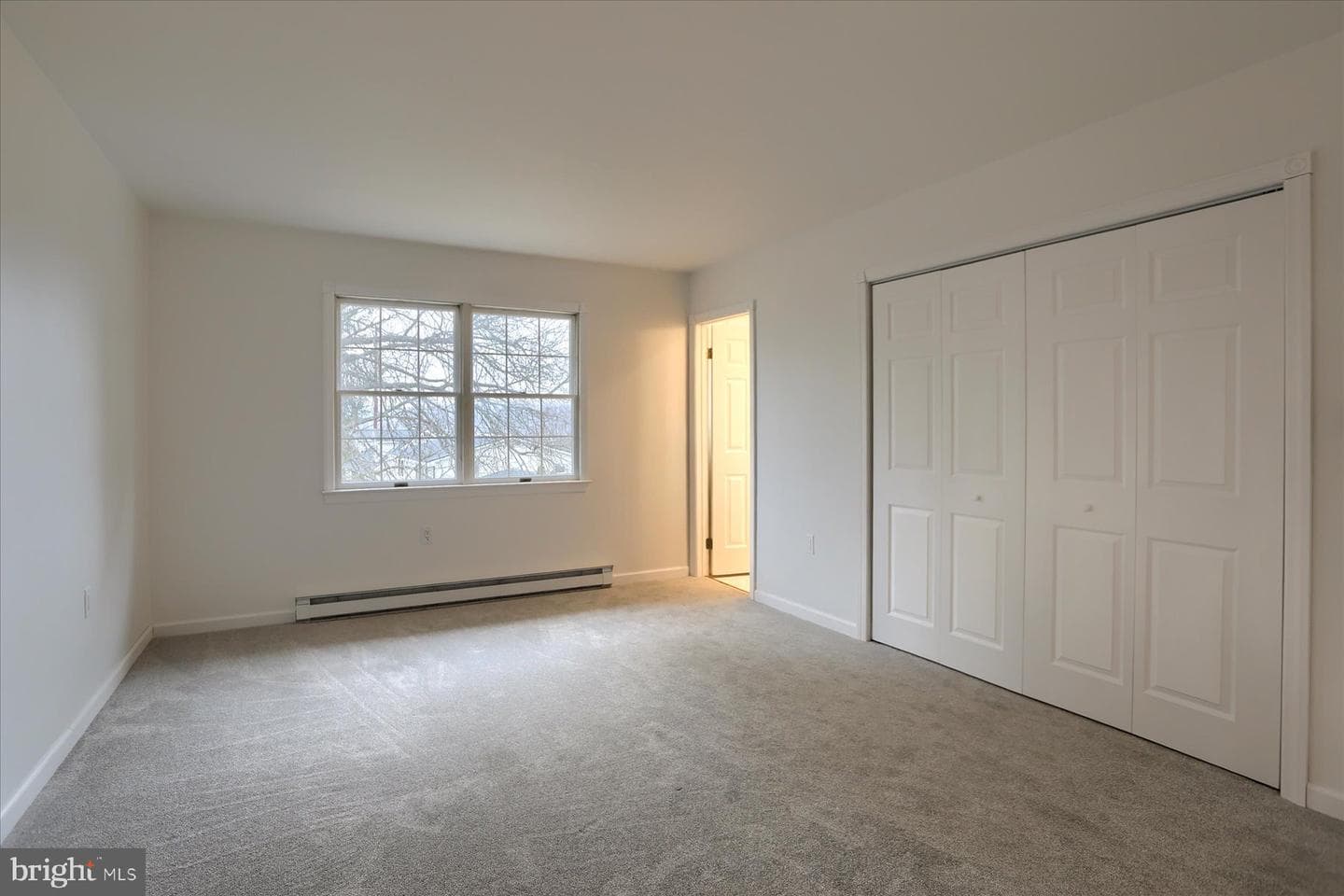 301 Stahl Street photo 17