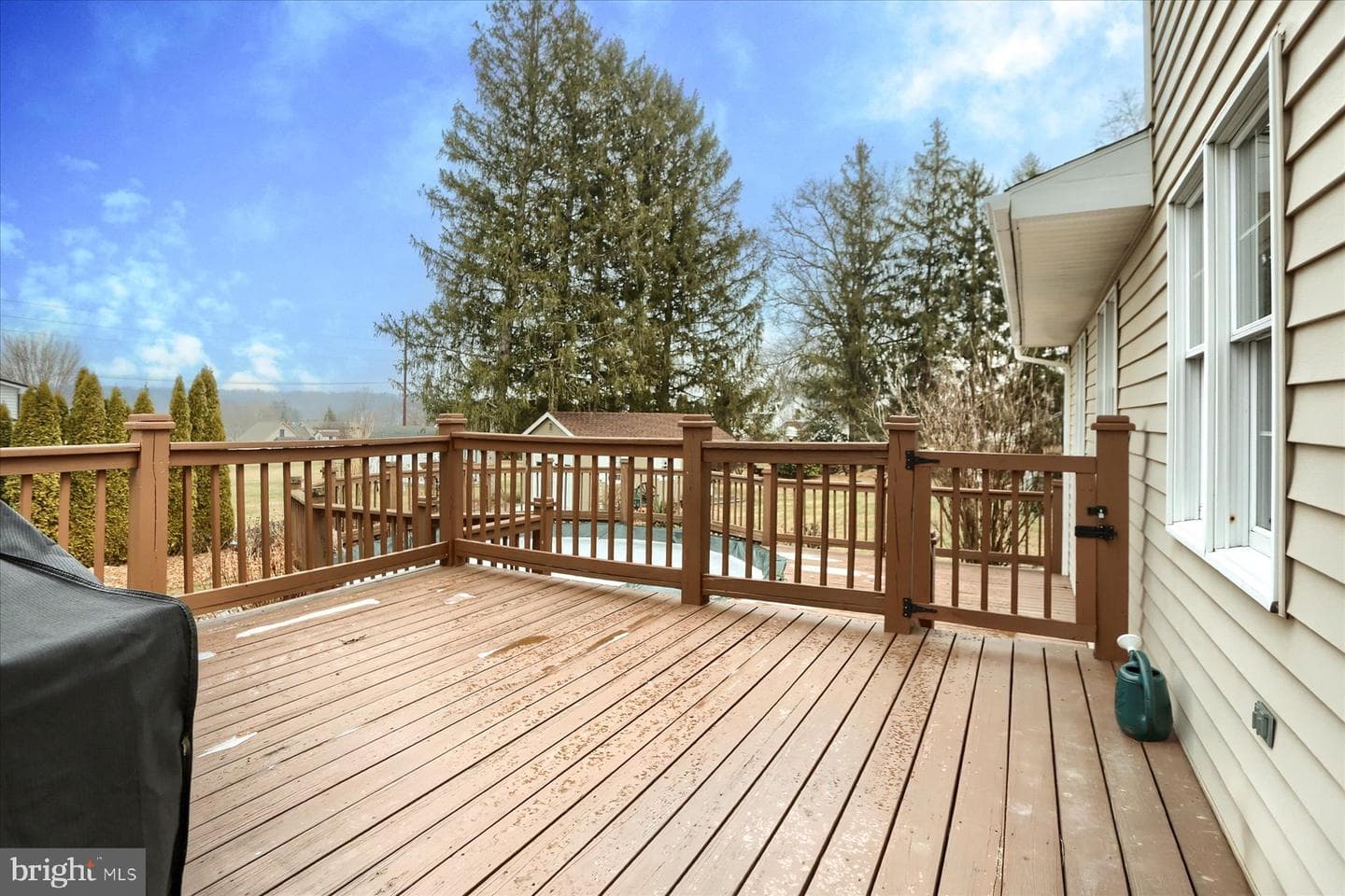 301 Stahl Street photo 28