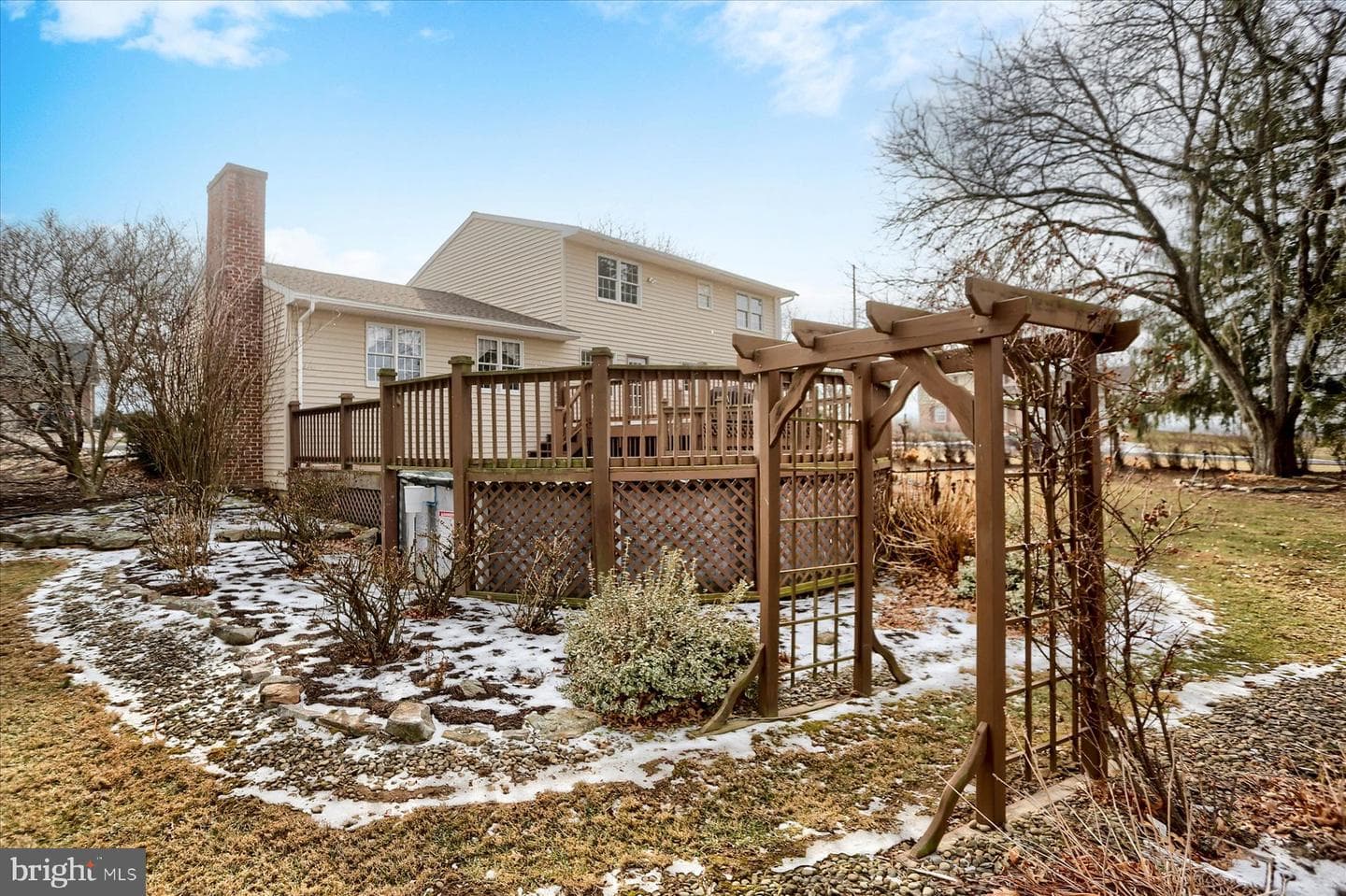 301 Stahl Street photo 33