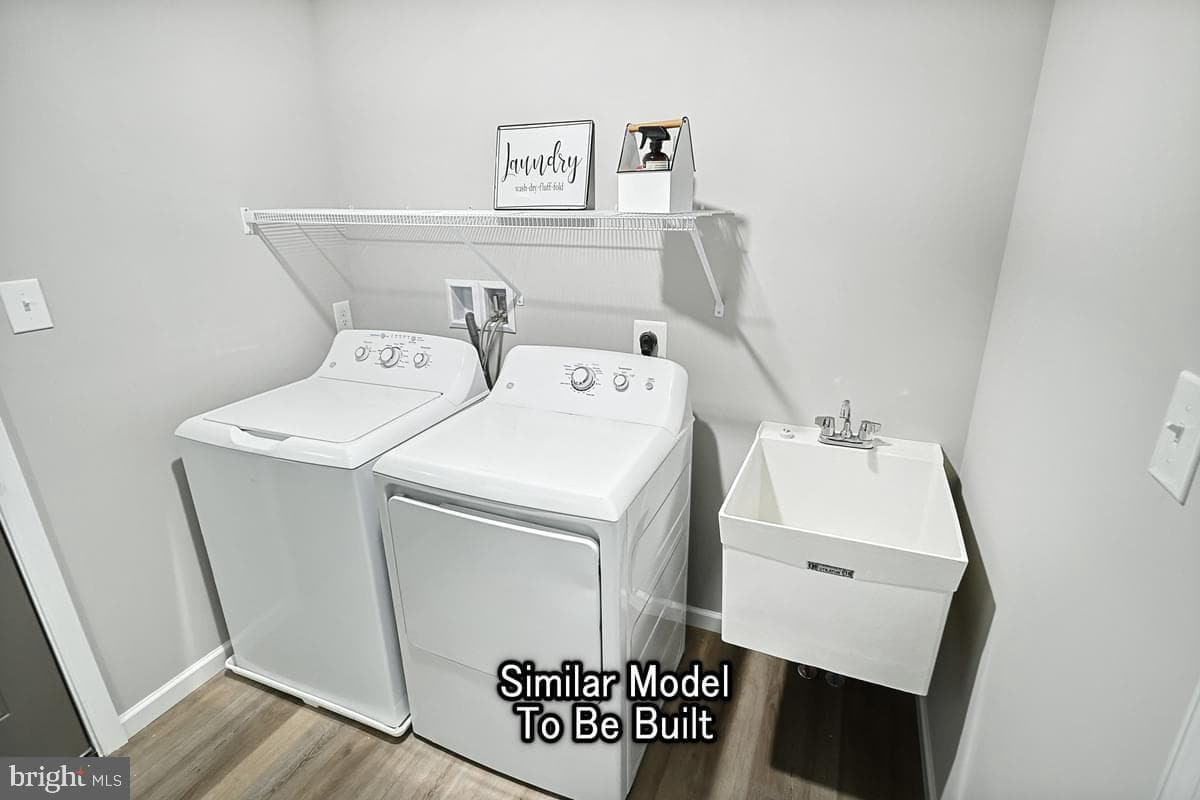 Snyder St photo 16