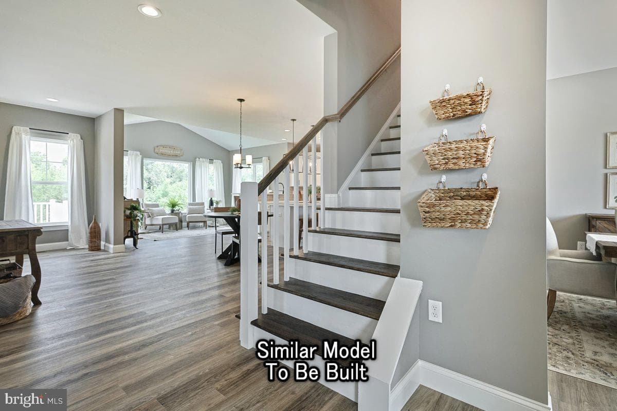 Beacon Light Ln photo 6