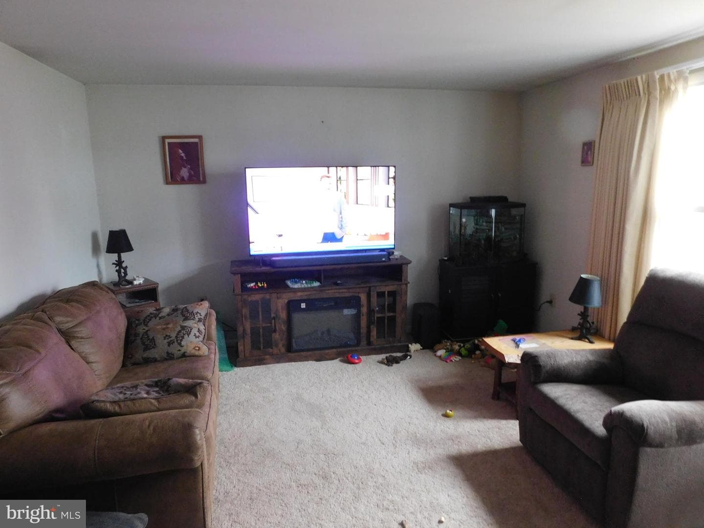 27 West Specht Street photo 6