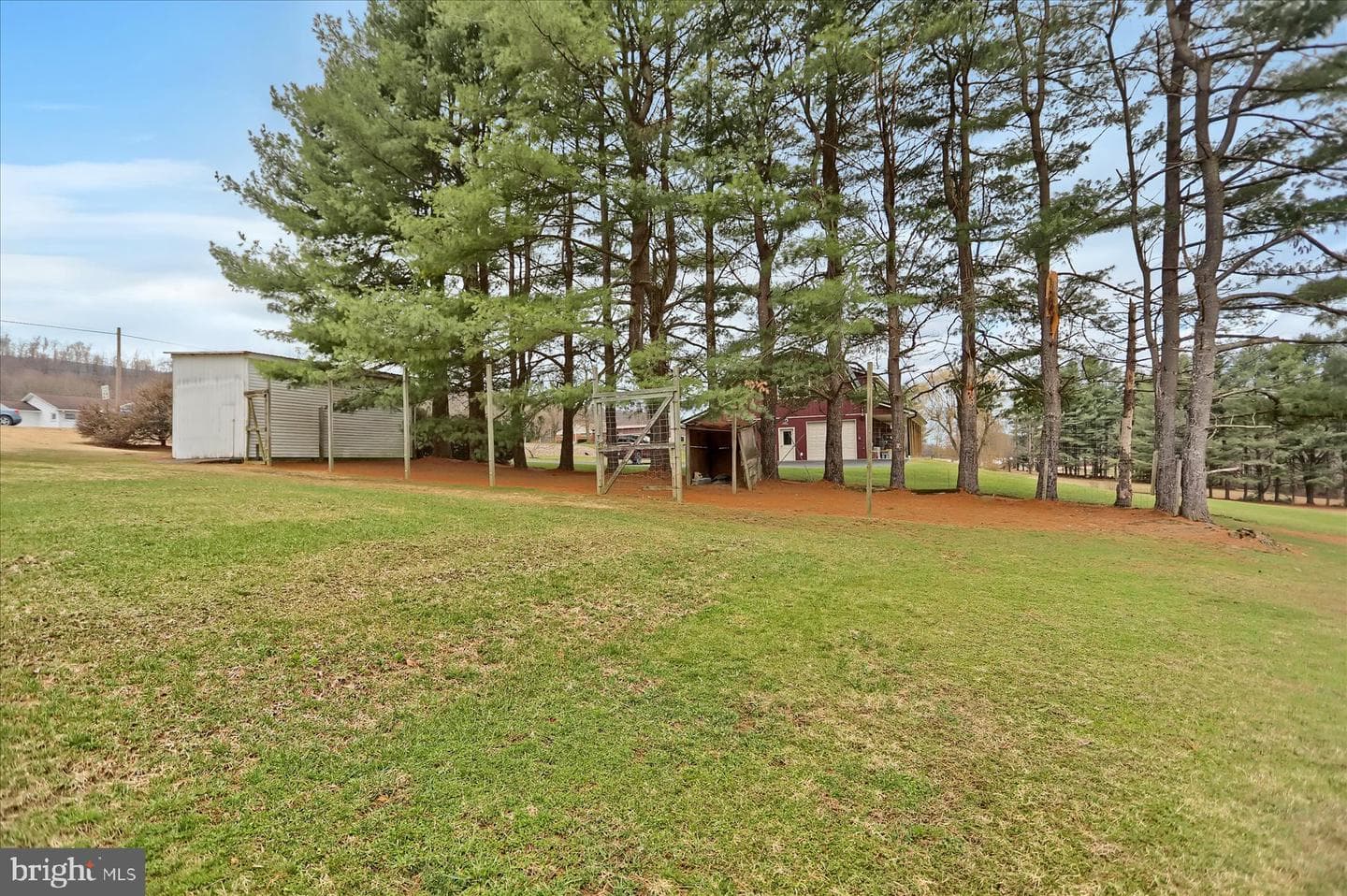 287 Pine Crest photo 39