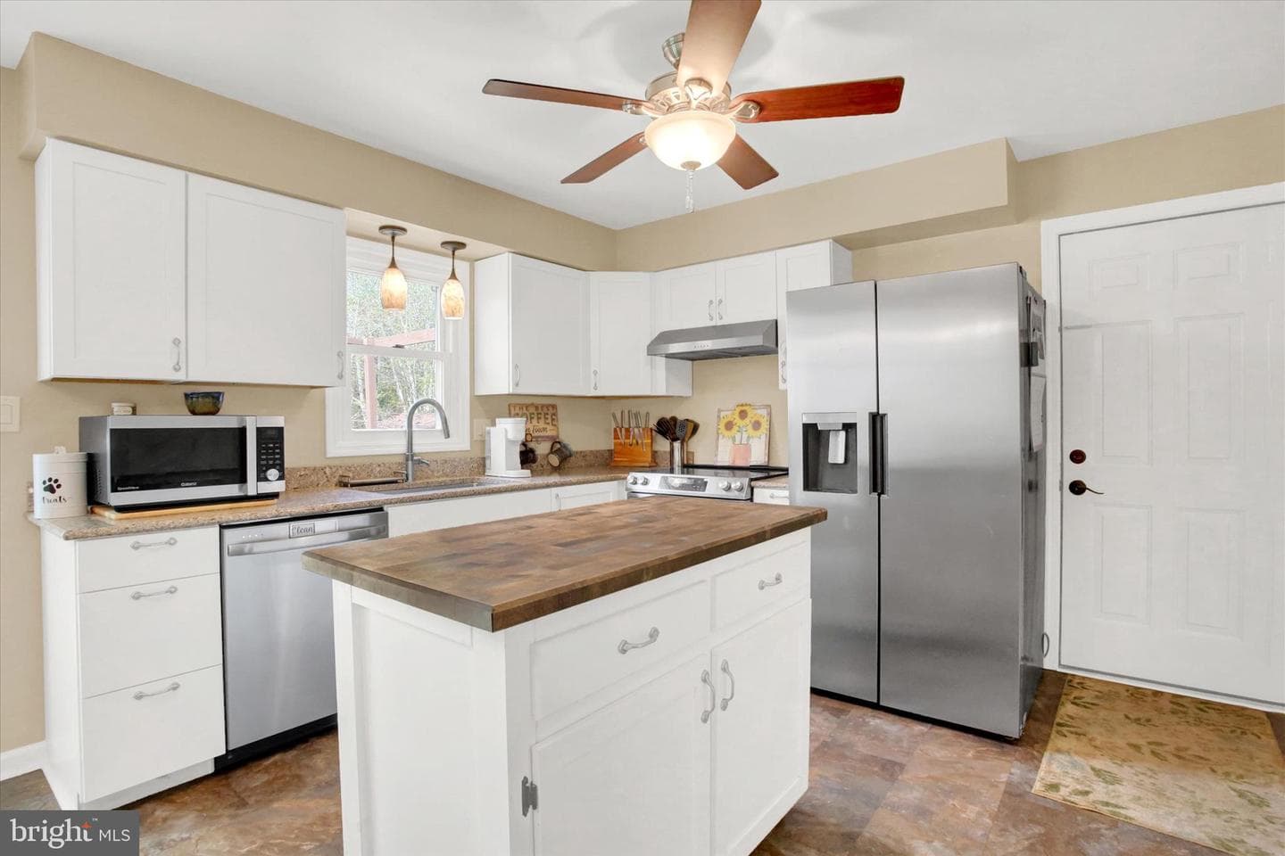 206 N White Top Road photo 10