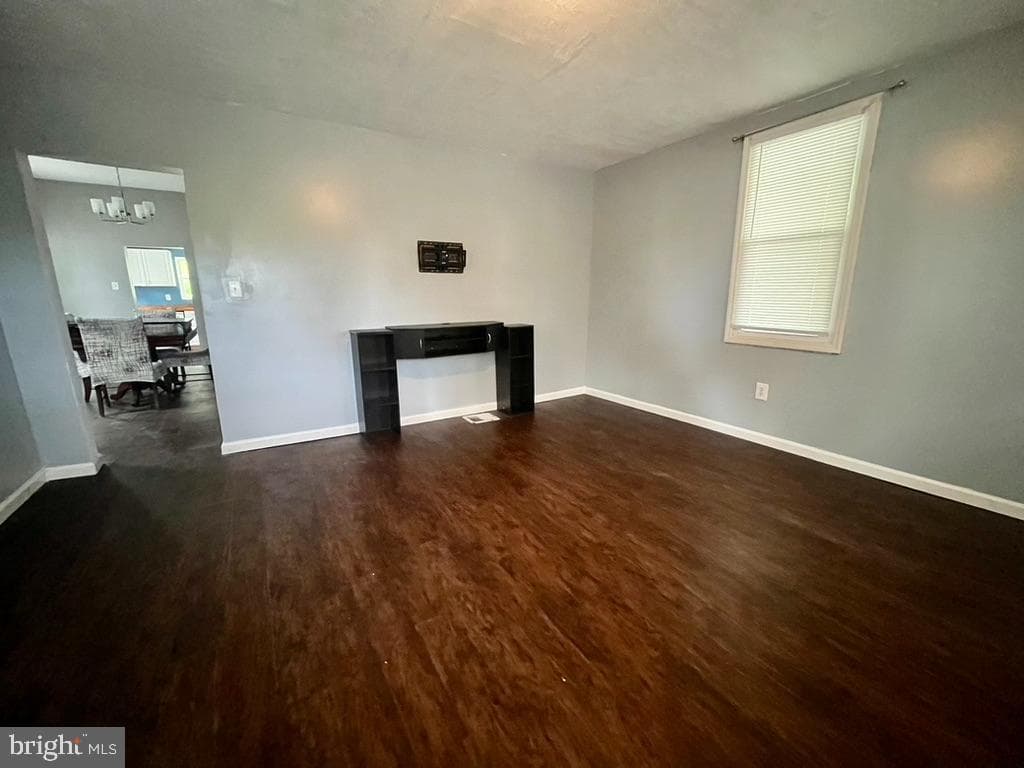 1420 Main Street photo 7