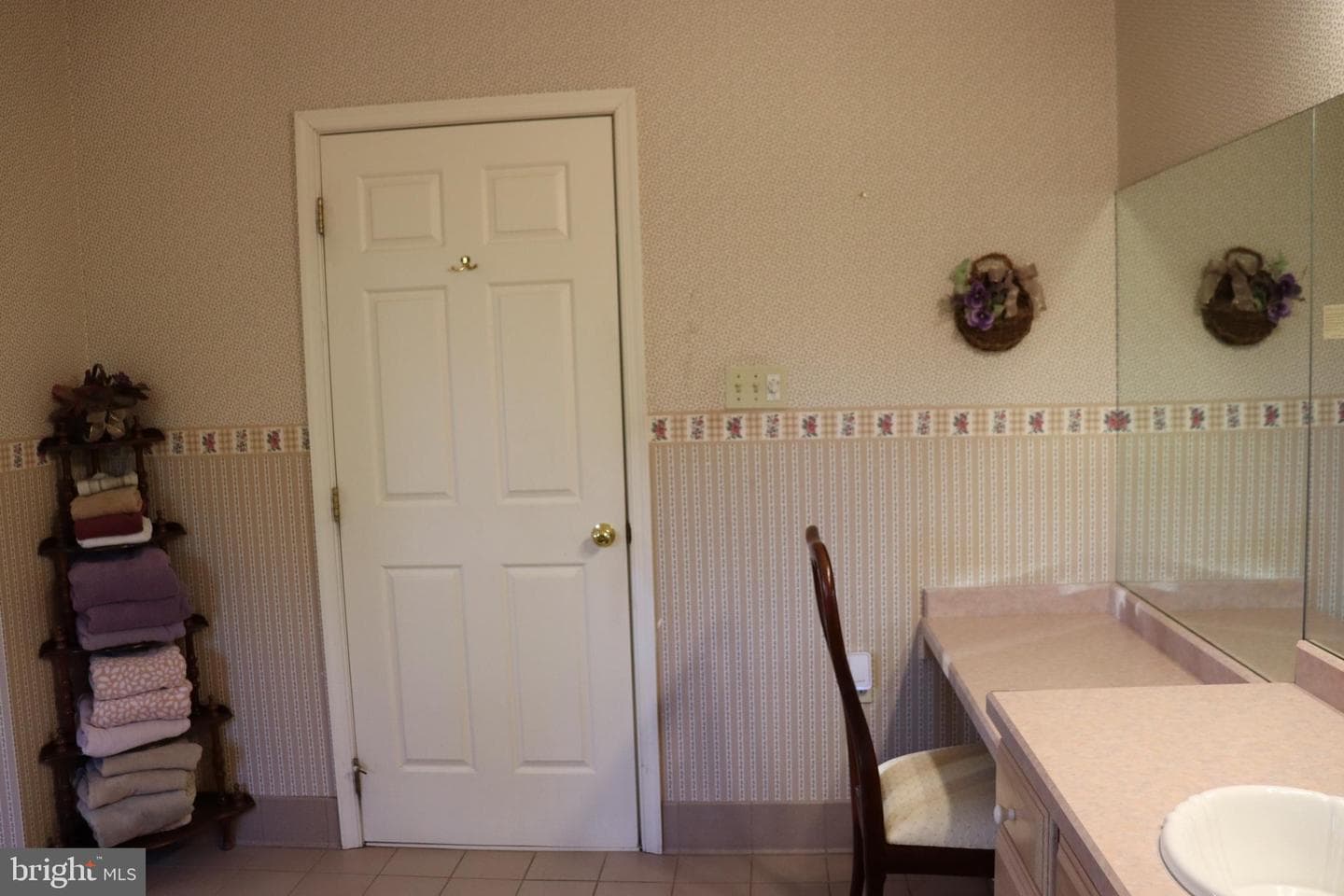 620 Stonebridge Drive photo 45