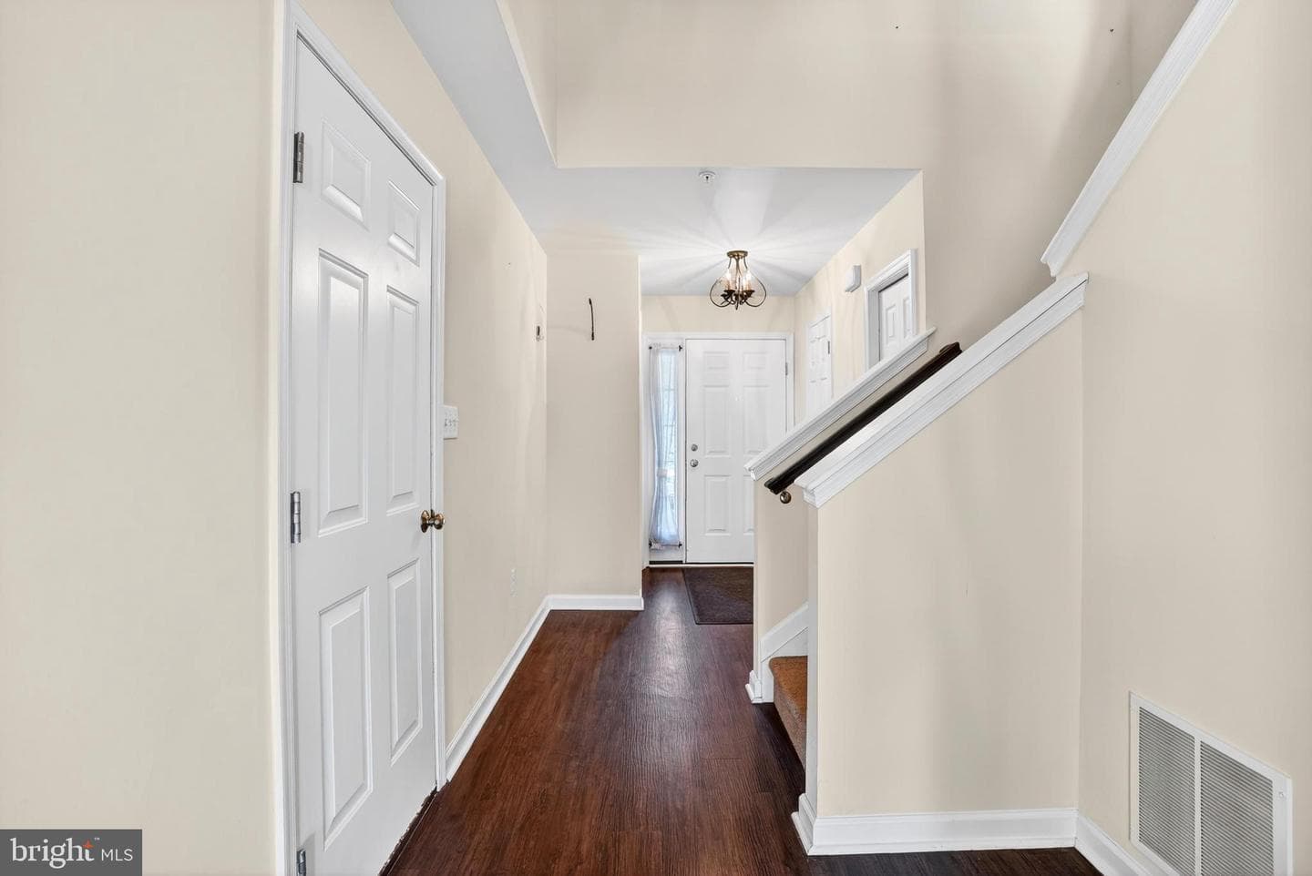 175 N Oakwood photo 12