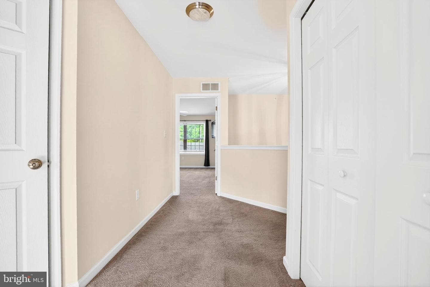 175 N Oakwood photo 27
