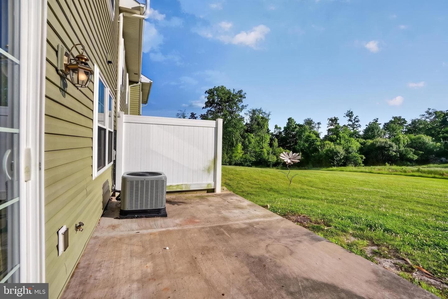 175 N Oakwood photo 41