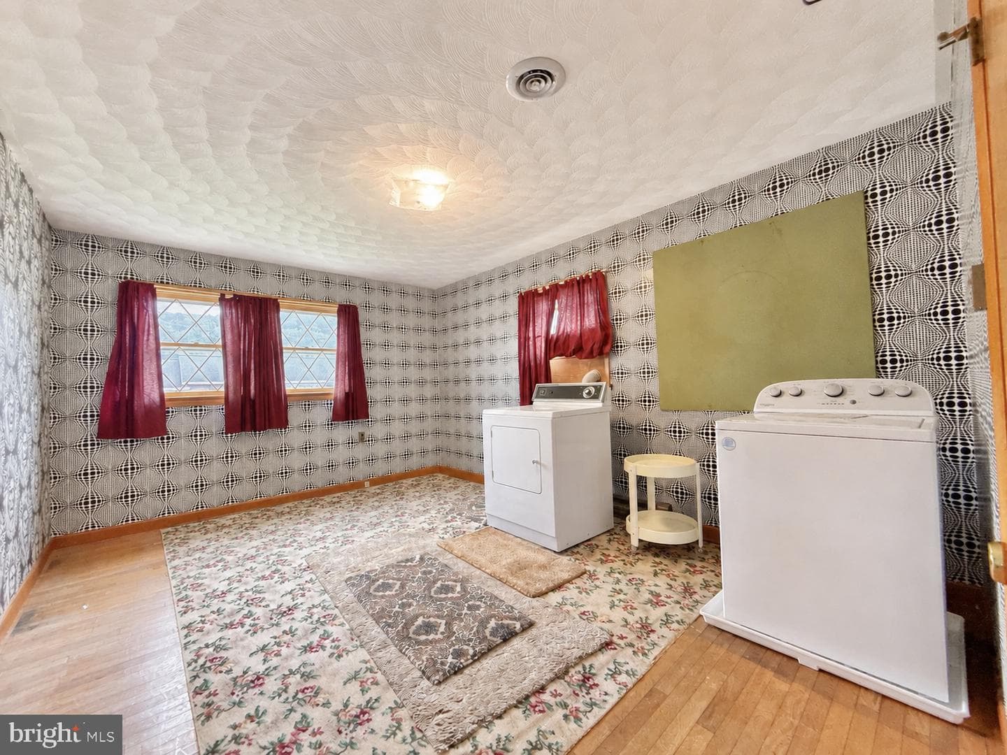124 Vine Street photo 23
