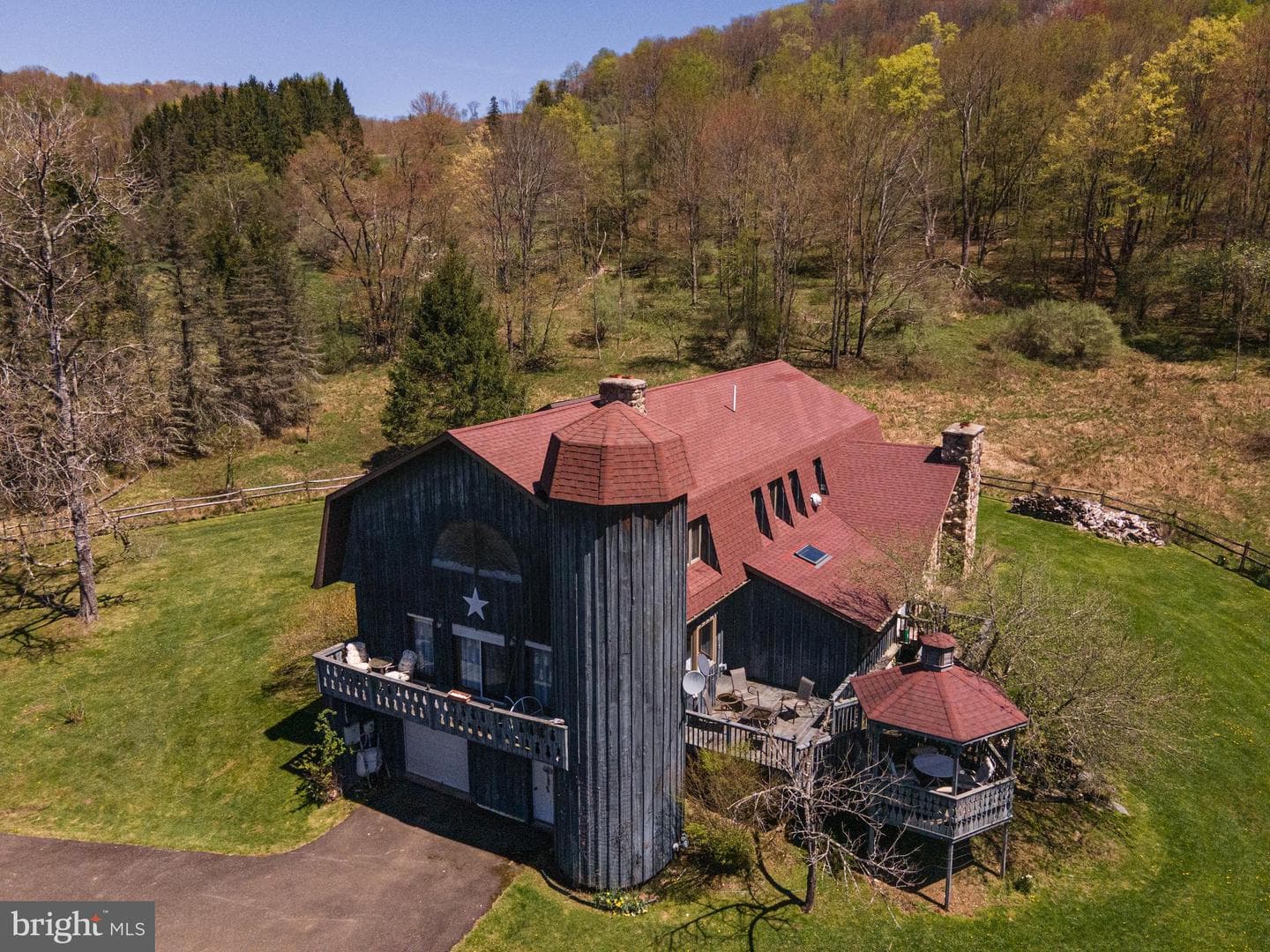 1518 Elk Run Road photo 2