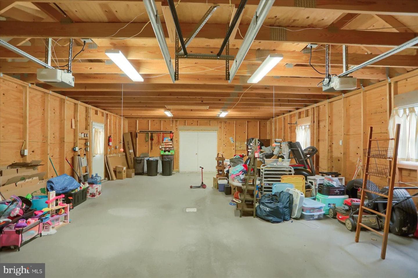 91 Carlton Drive photo 28