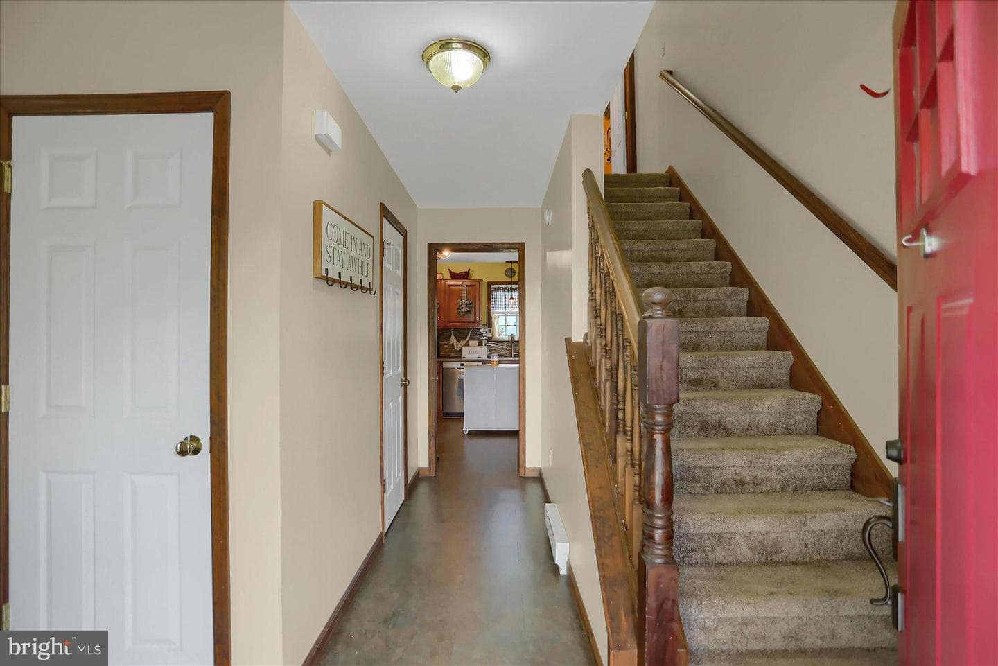91 Carlton Drive photo 3