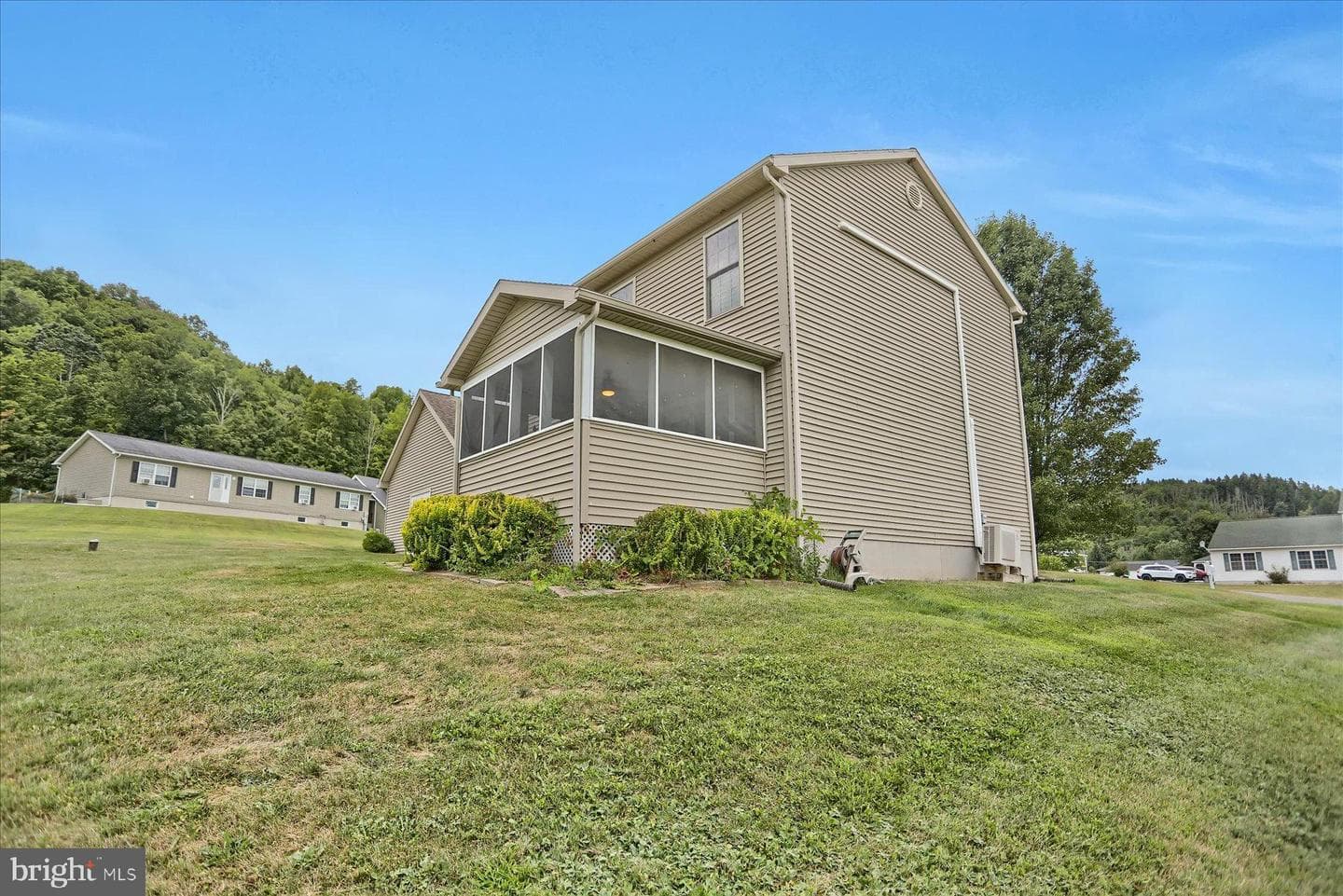 91 Carlton Drive photo 31