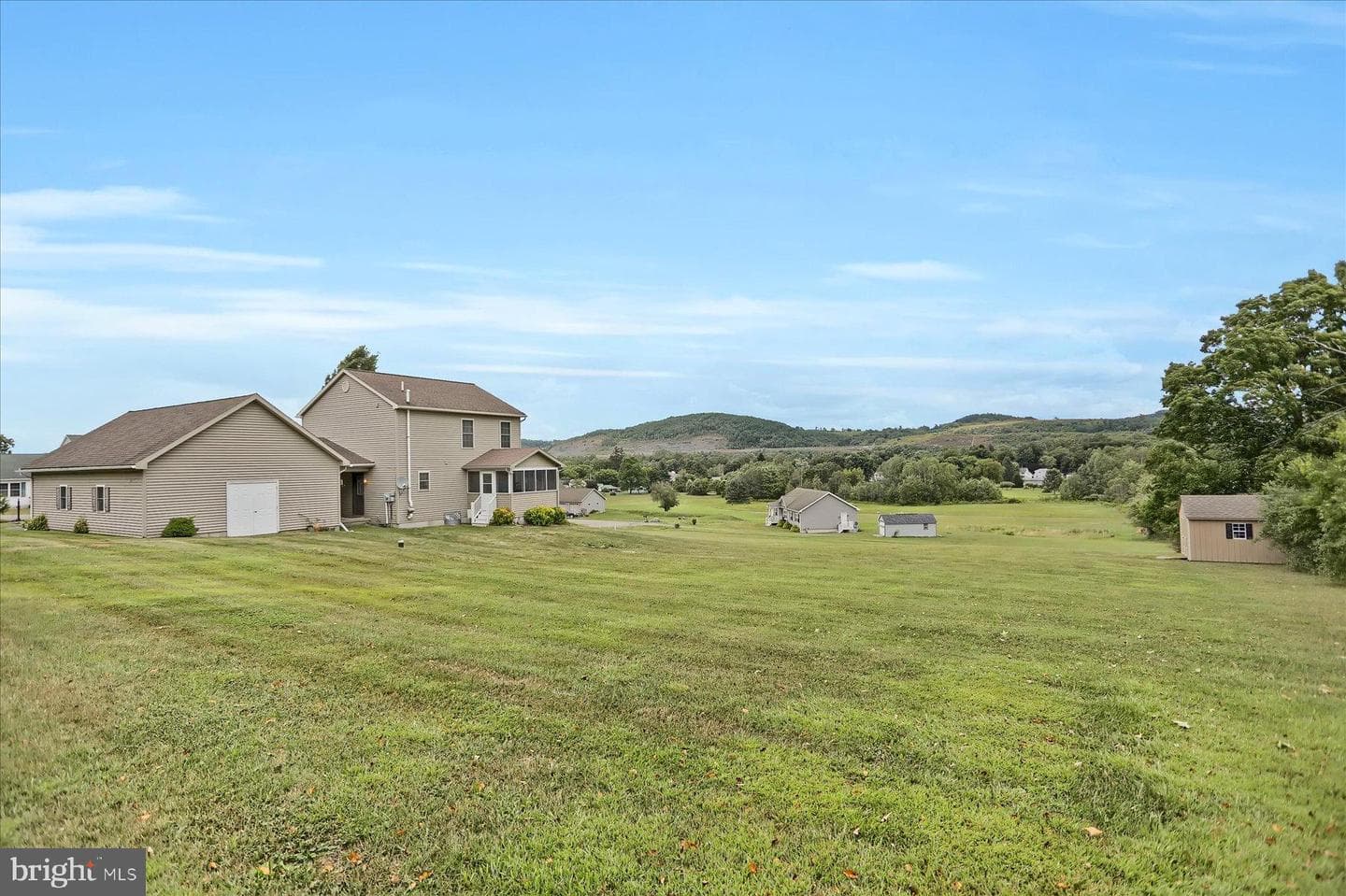 91 Carlton Drive photo 34