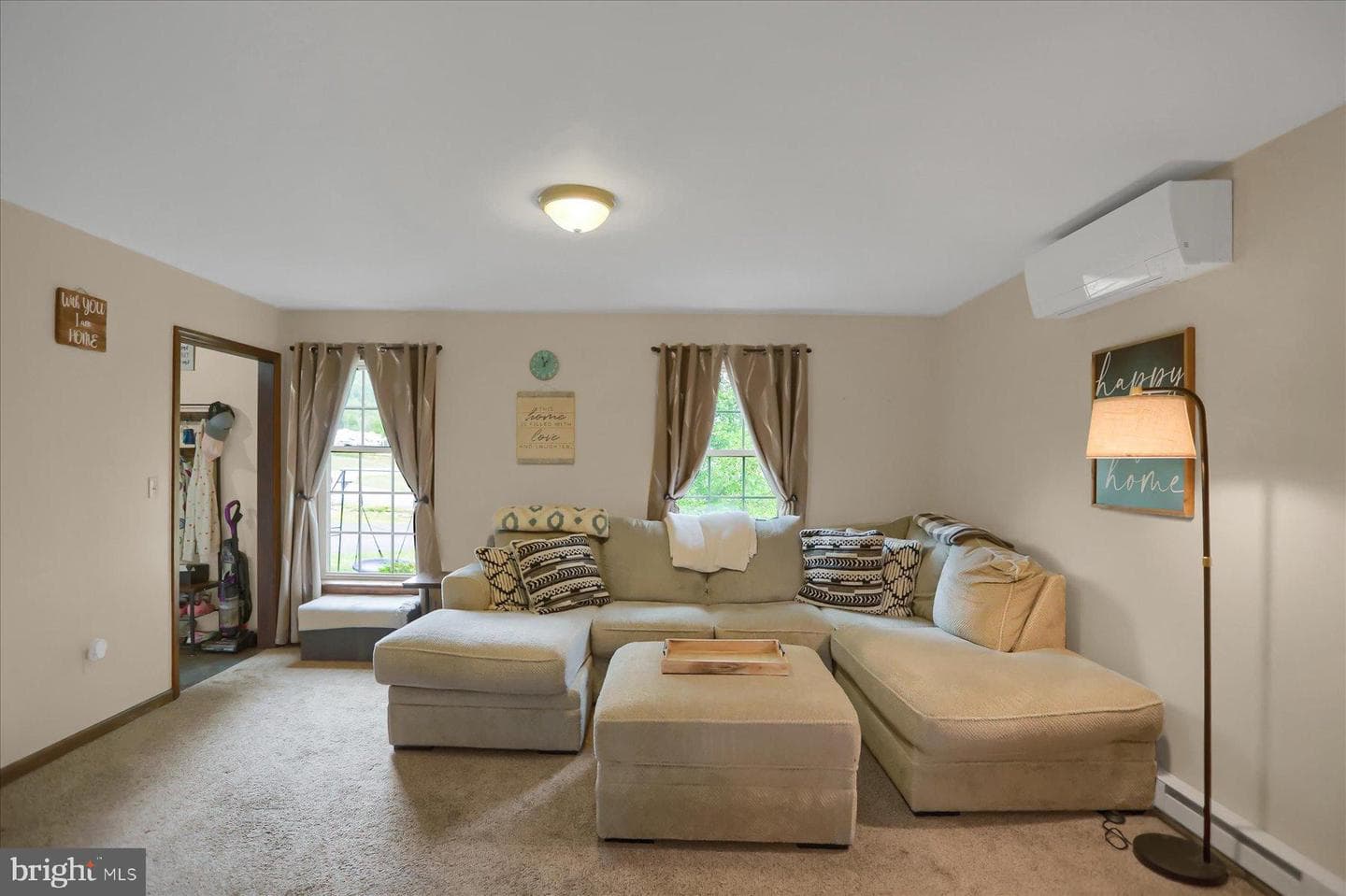 91 Carlton Drive photo 5