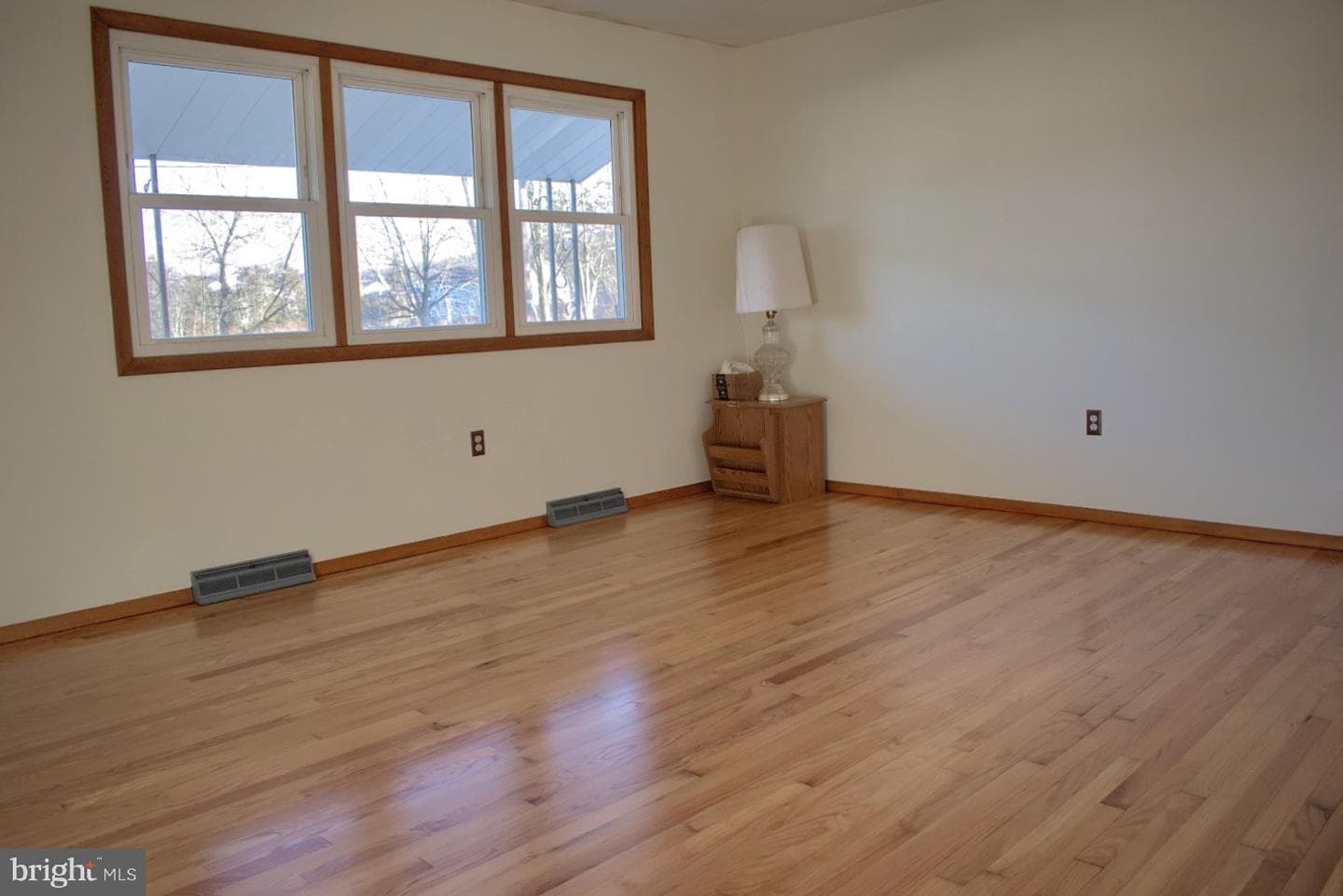 309 3rd Street photo 4