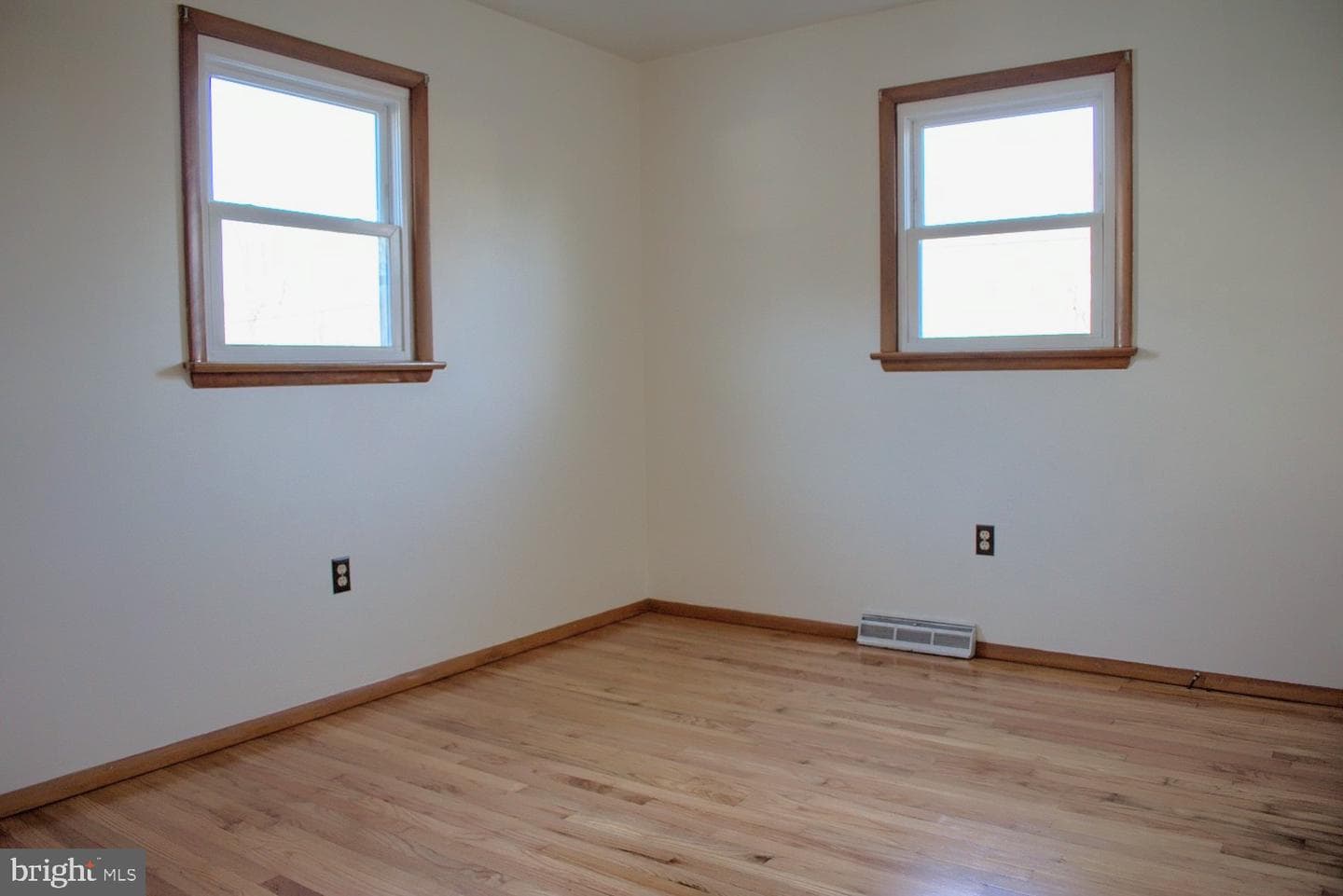 309 3rd Street photo 9