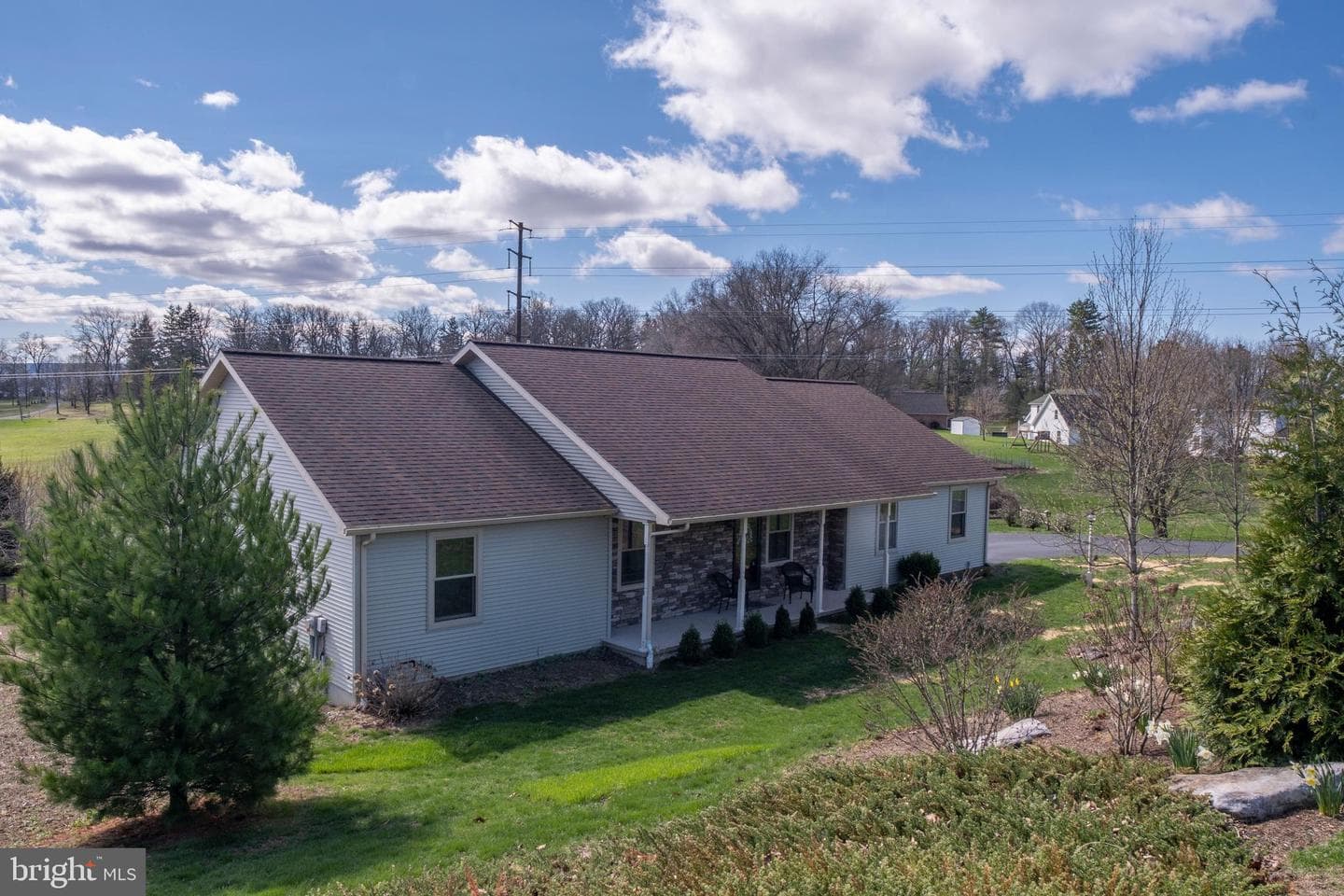 60 Dustin Drive photo 1