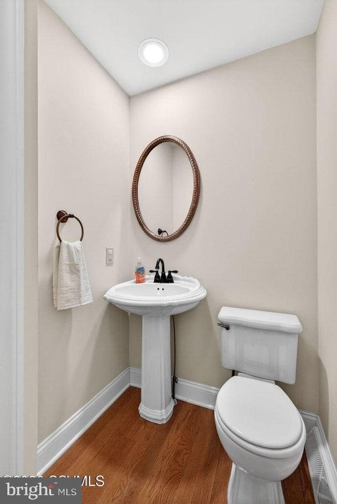 56 Edward Circle photo 14