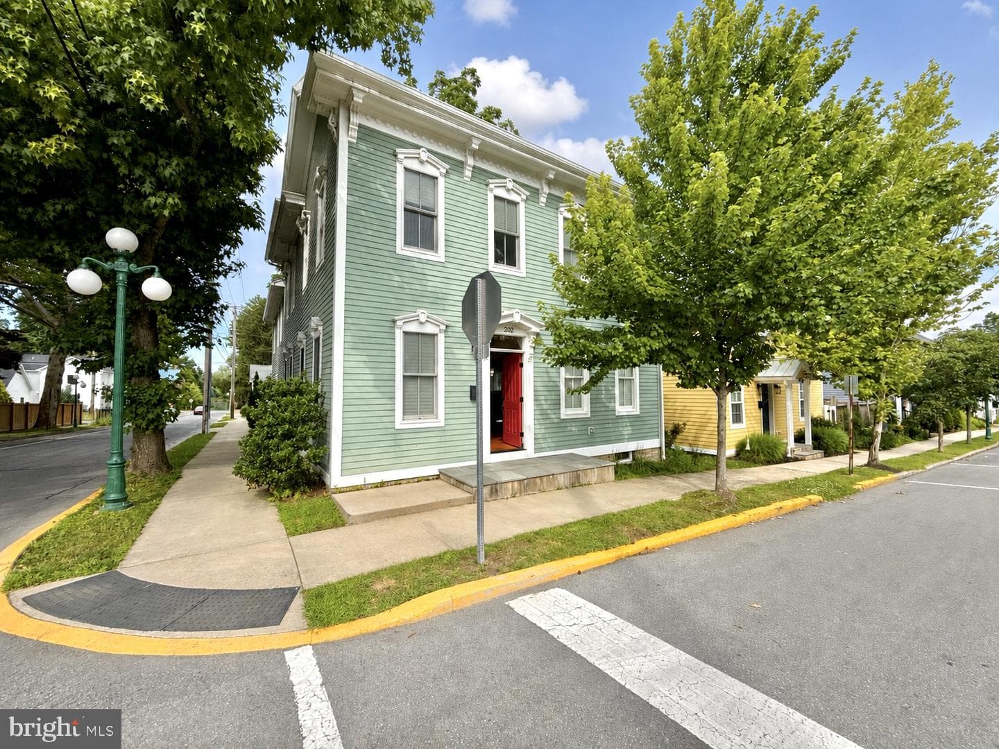 202 S 2nd St, Lewisburg