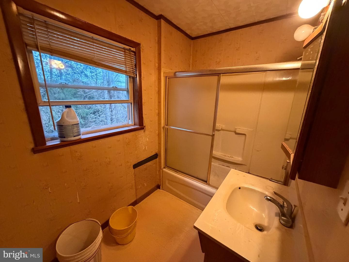309 Gibson Avenue photo 10