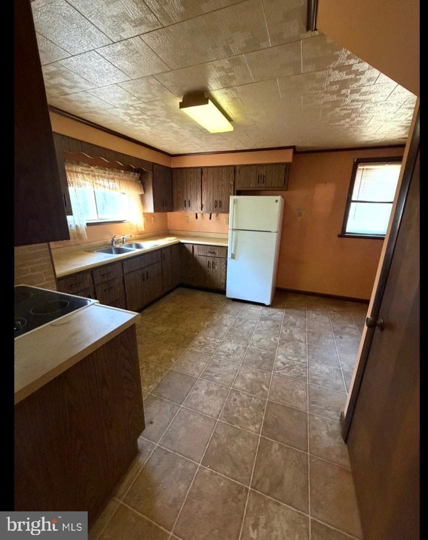 309 Gibson Avenue photo 26