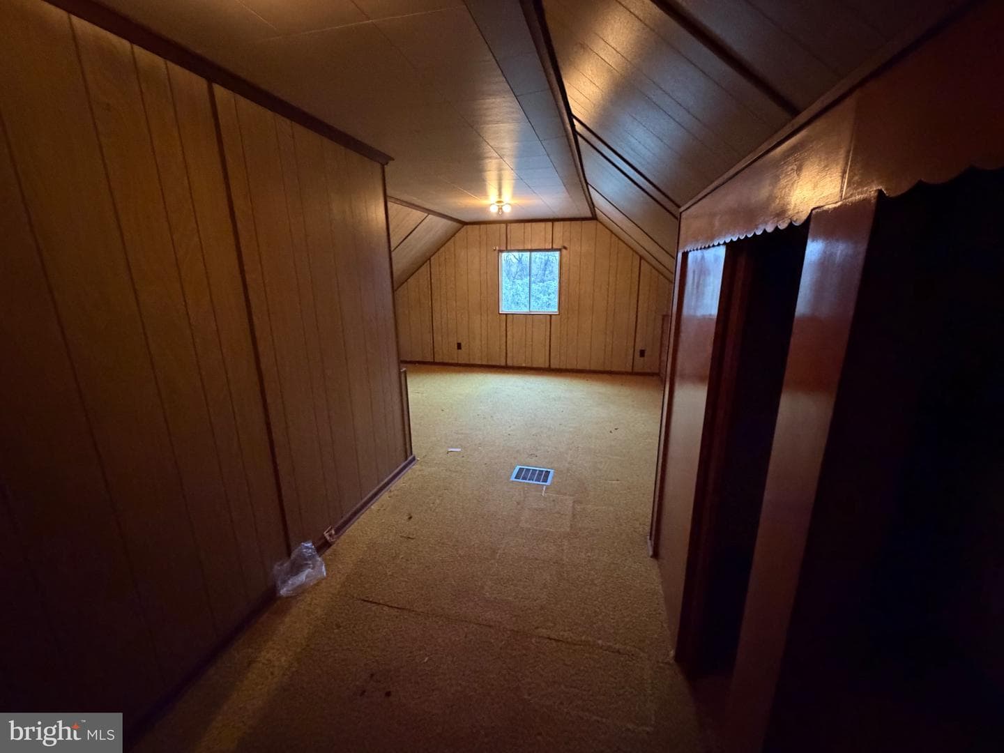 309 Gibson Avenue photo 3